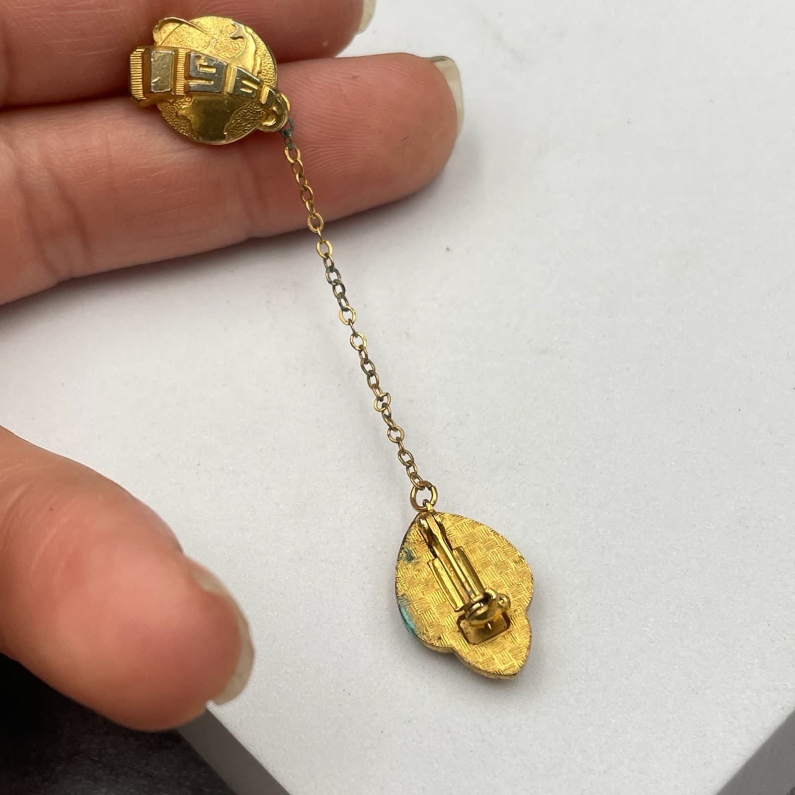 VTG LA Junior High School 1960 Classic Gold-Tone Enameled Tie Chain Guard Pin - Thumbnail 8