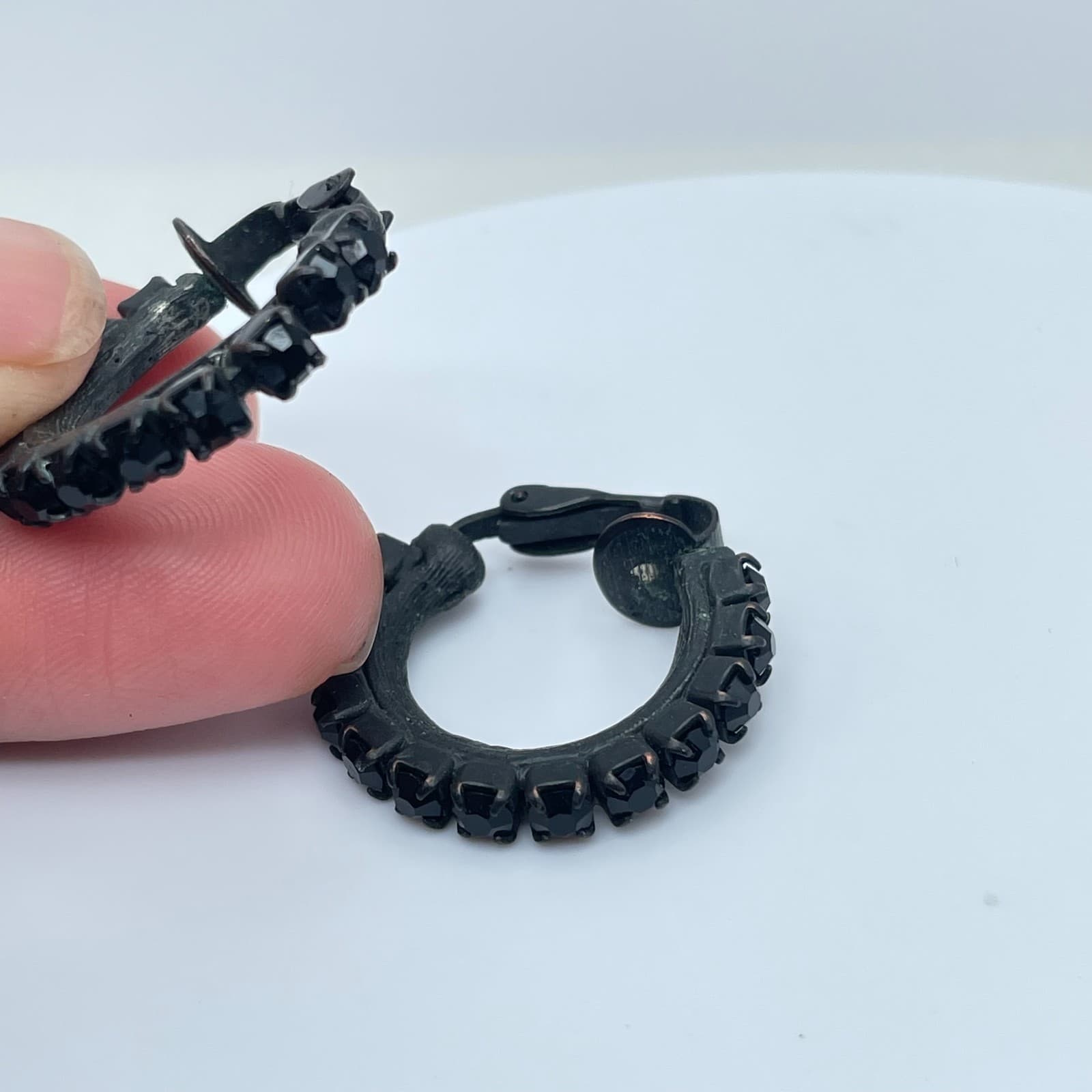 Vintage 80s Black Rhinestone Hoop Earrings Gothic Midnight Retro Fashion Jewelry - Thumbnail 6