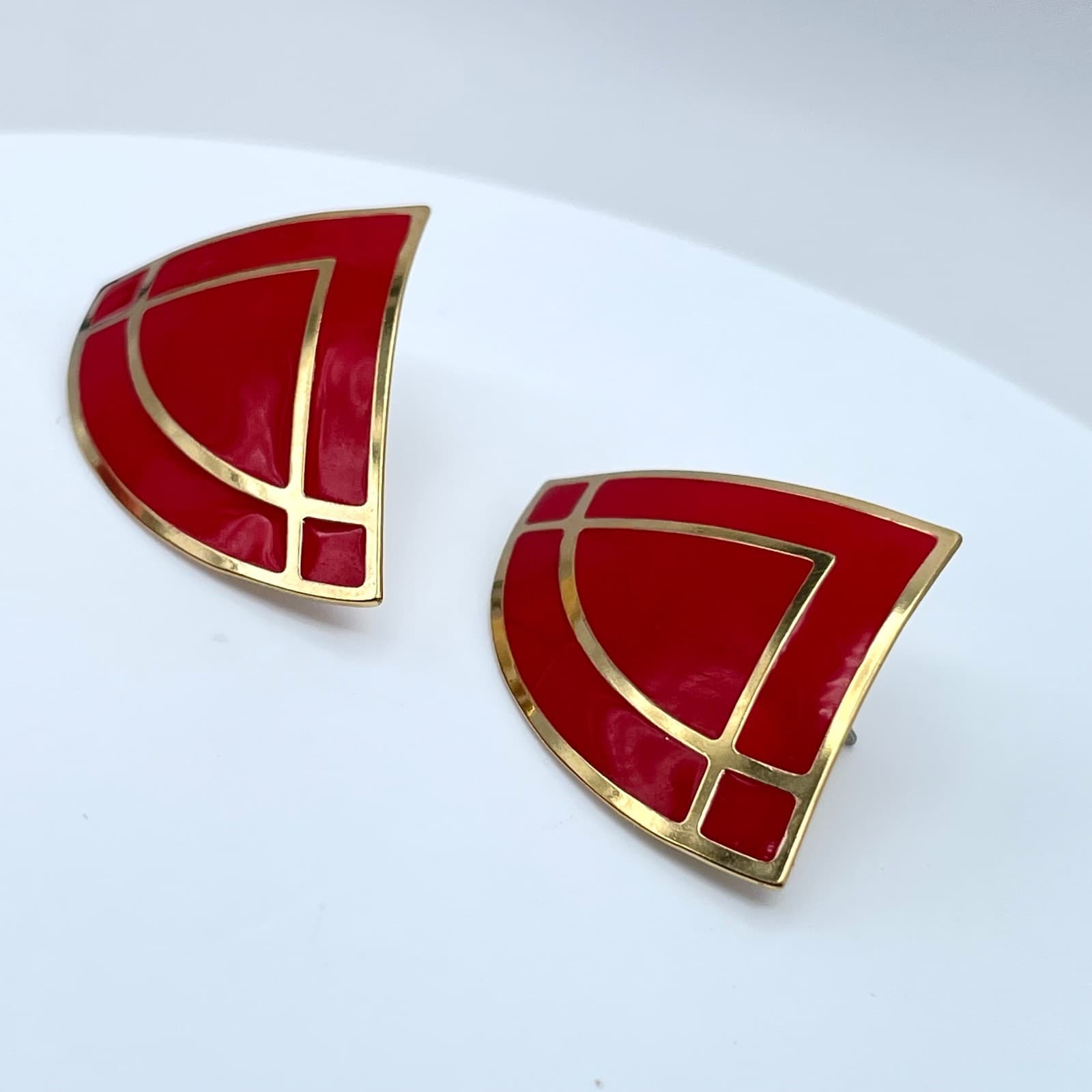 Vintage 80s Red Enamel Fan Shape Stud Earrings Gold Tone Women's Jewelry - Thumbnail 4