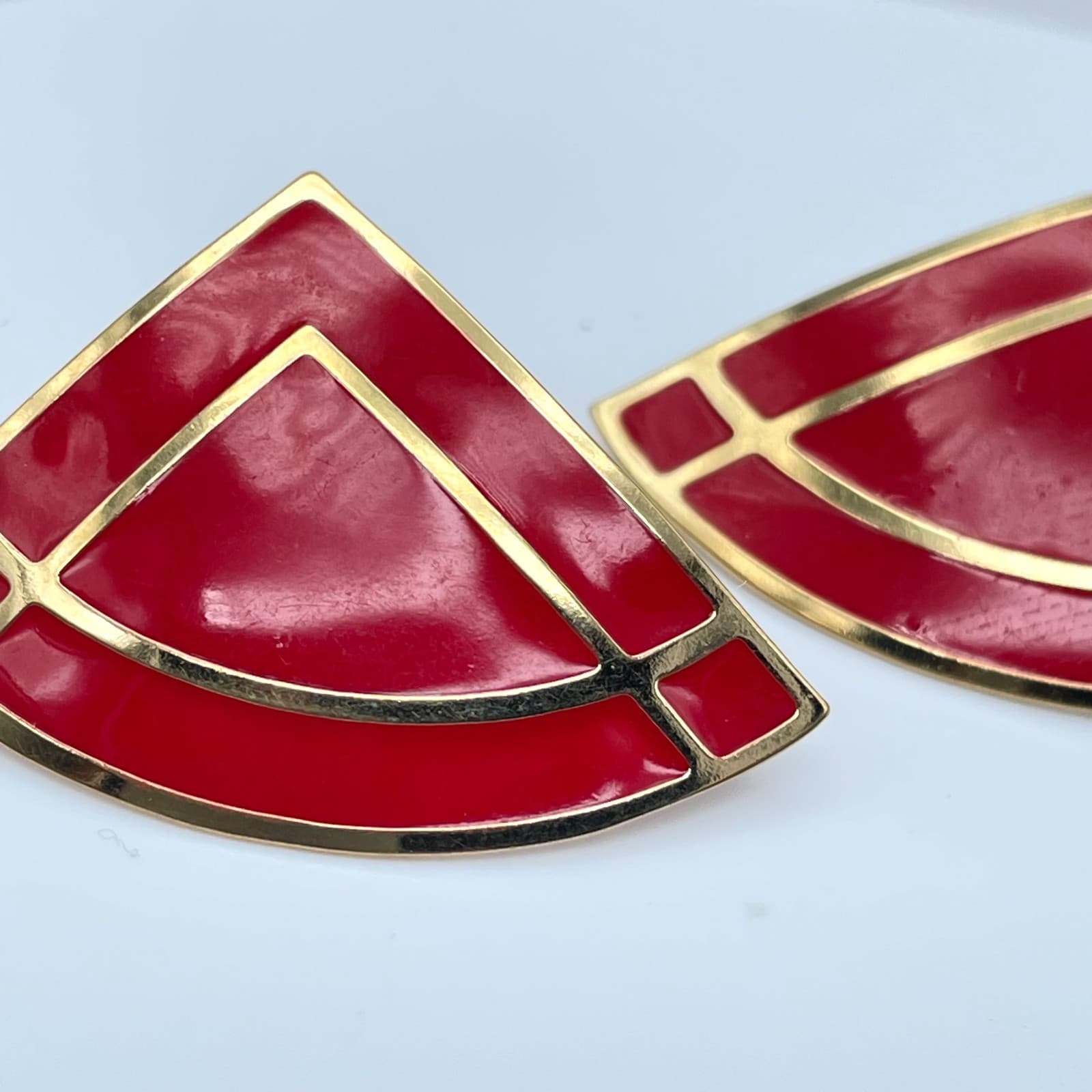 Vintage 80s Red Enamel Fan Shape Stud Earrings Gold Tone Women's Jewelry - Thumbnail 8