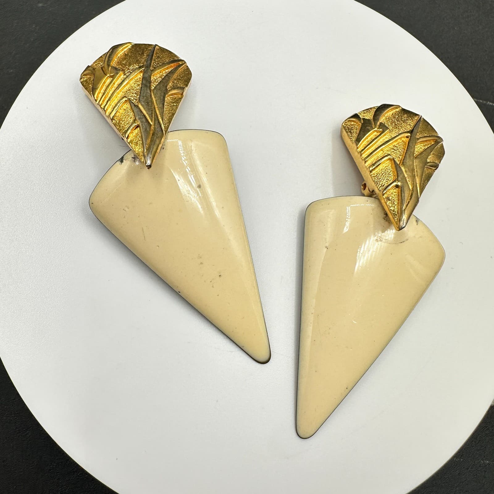 Vintage Women's Long Gold Tone Shoulder Duster Cream Enamel Dangle/Drop Earrings - Thumbnail 9