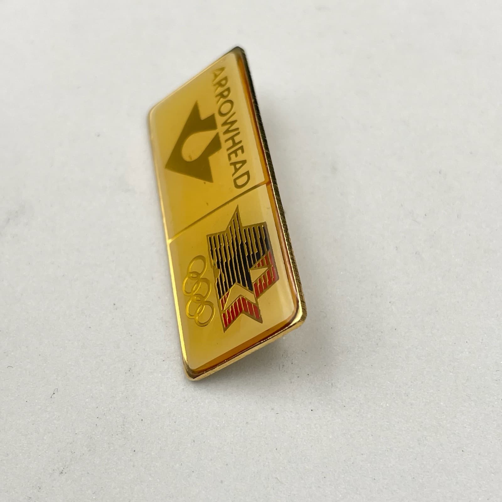 Vintage 1980 LAOLY Arco Olympics Classic Gold-Tone Arrowhead Water Lapel Pin - Thumbnail 5
