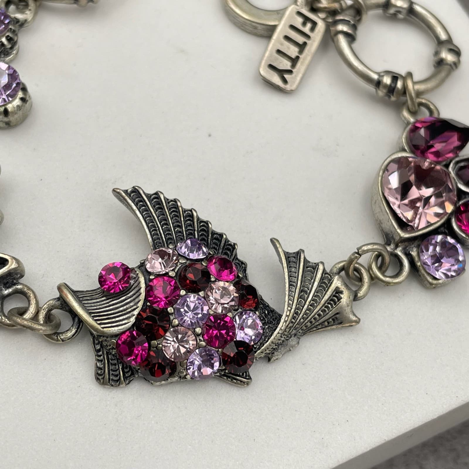 Vintage Multi Faceted Bezel Crystal Embellished Figural Charm Toggle Bracelet - Thumbnail 6