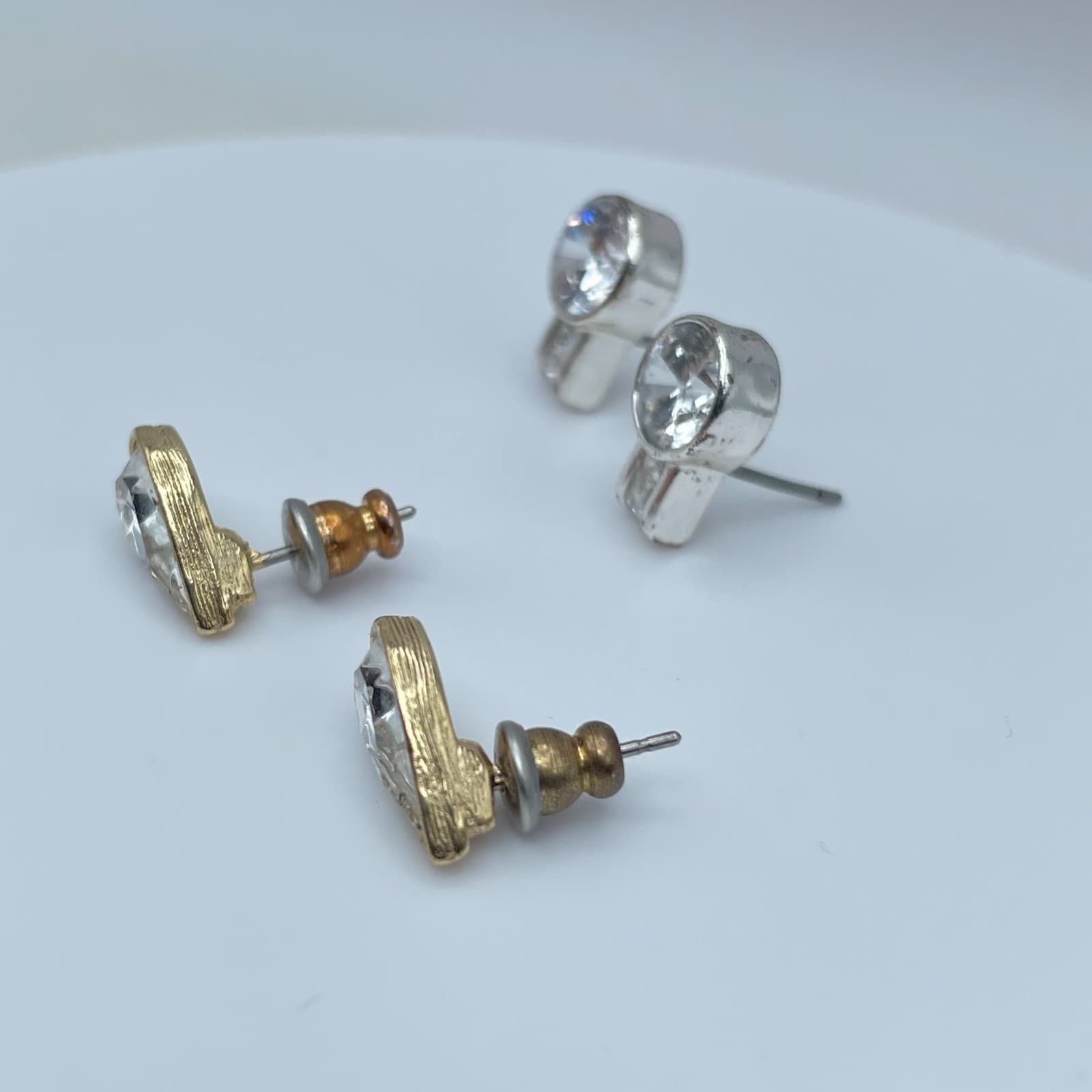 Vintage Y2K Gold/Silver Tone Round & Teardrop Stud Earring Set Women's Jewelry - Thumbnail 4