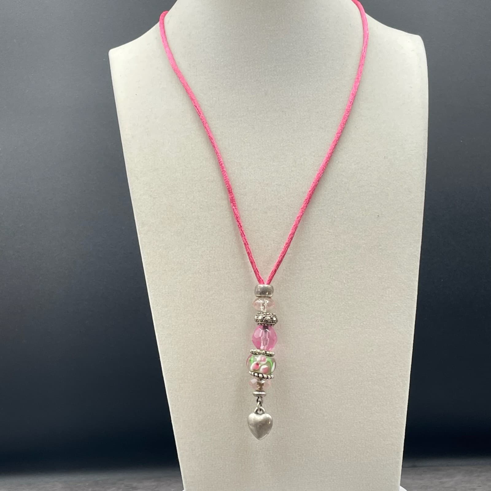 Boho Pink Whimsical Inlay Floral Faceted Glass Beads Heart Pendant Cord Necklace - Thumbnail 7