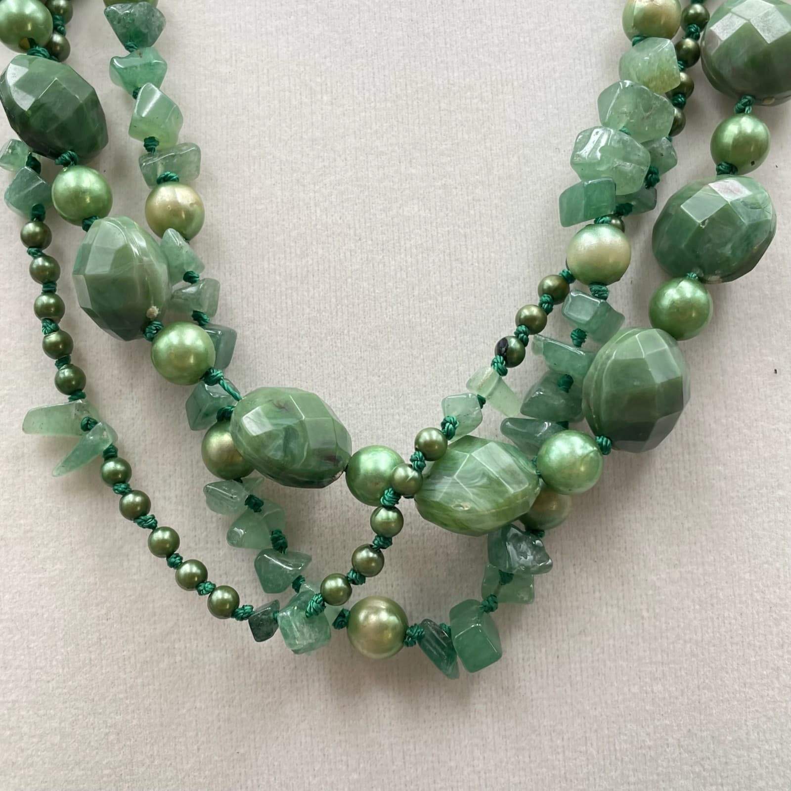 Vintage Green Faceted Green Agate Pearls Beaded Multi-Stranded Lobster Necklace - Thumbnail 4