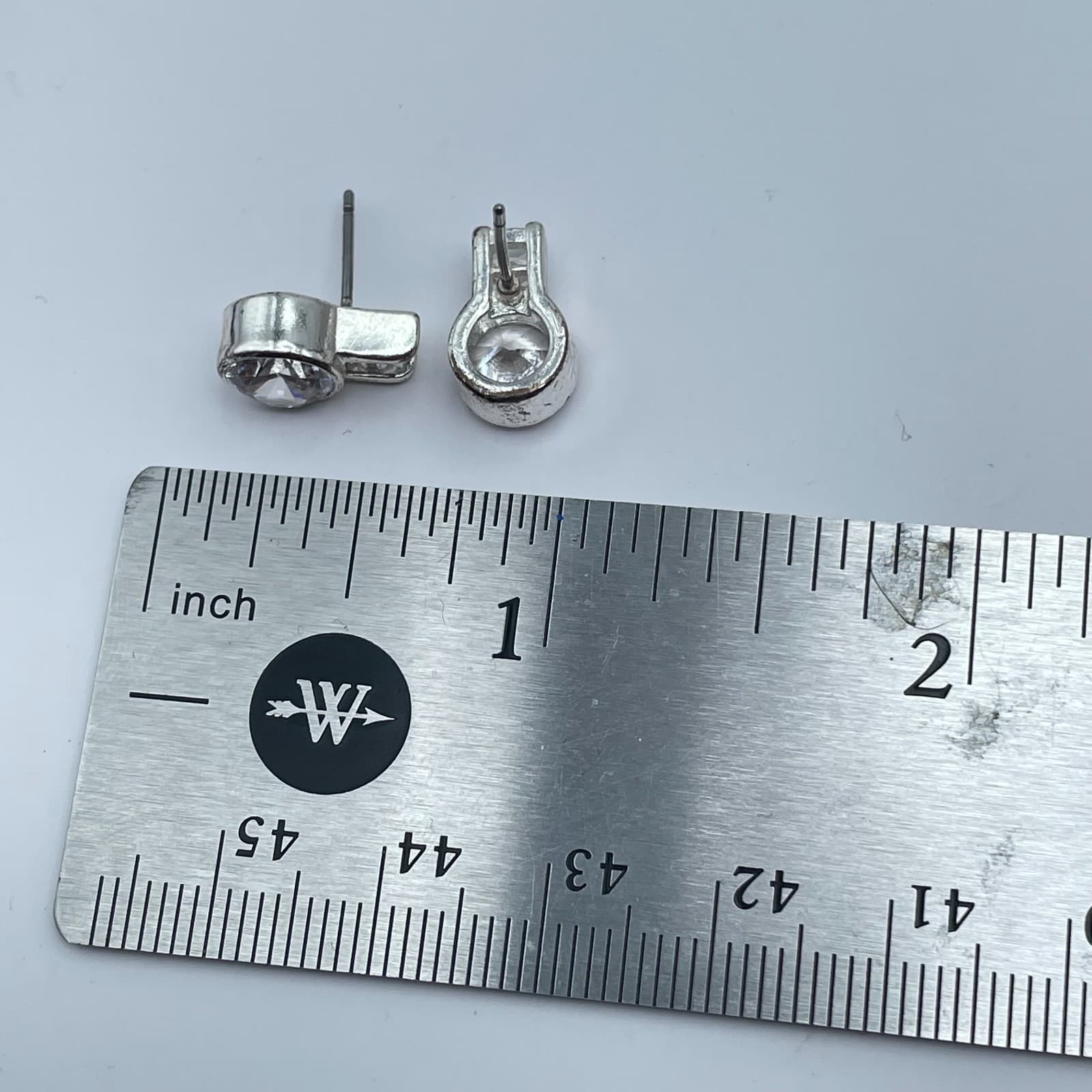 Vintage Y2K Gold/Silver Tone Round & Teardrop Stud Earring Set Women's Jewelry - Thumbnail 9