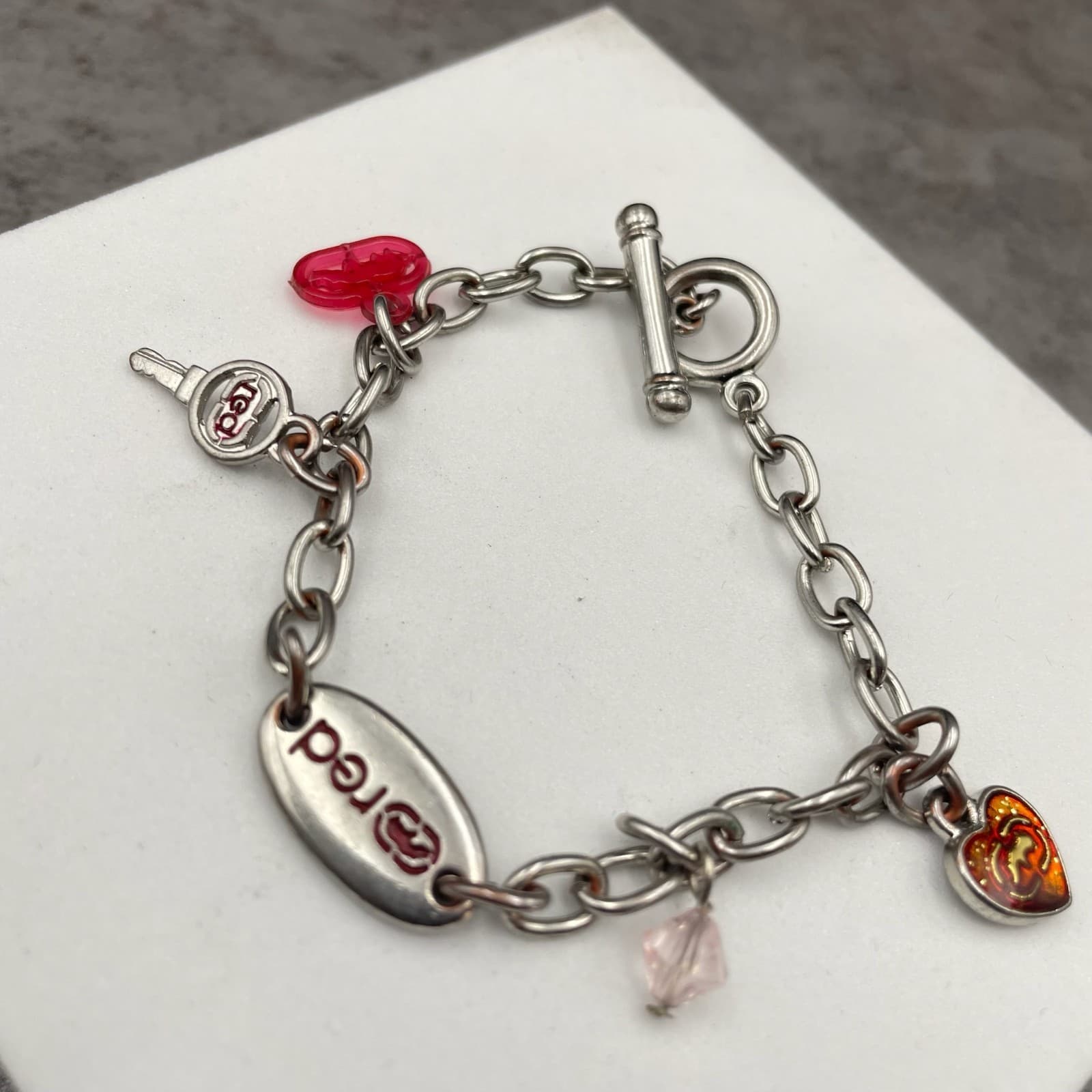 Ecko Red Y2K Silver-Tone Oval Link Chain Heart Charm Toggle Clasp Bracelet - Thumbnail 3