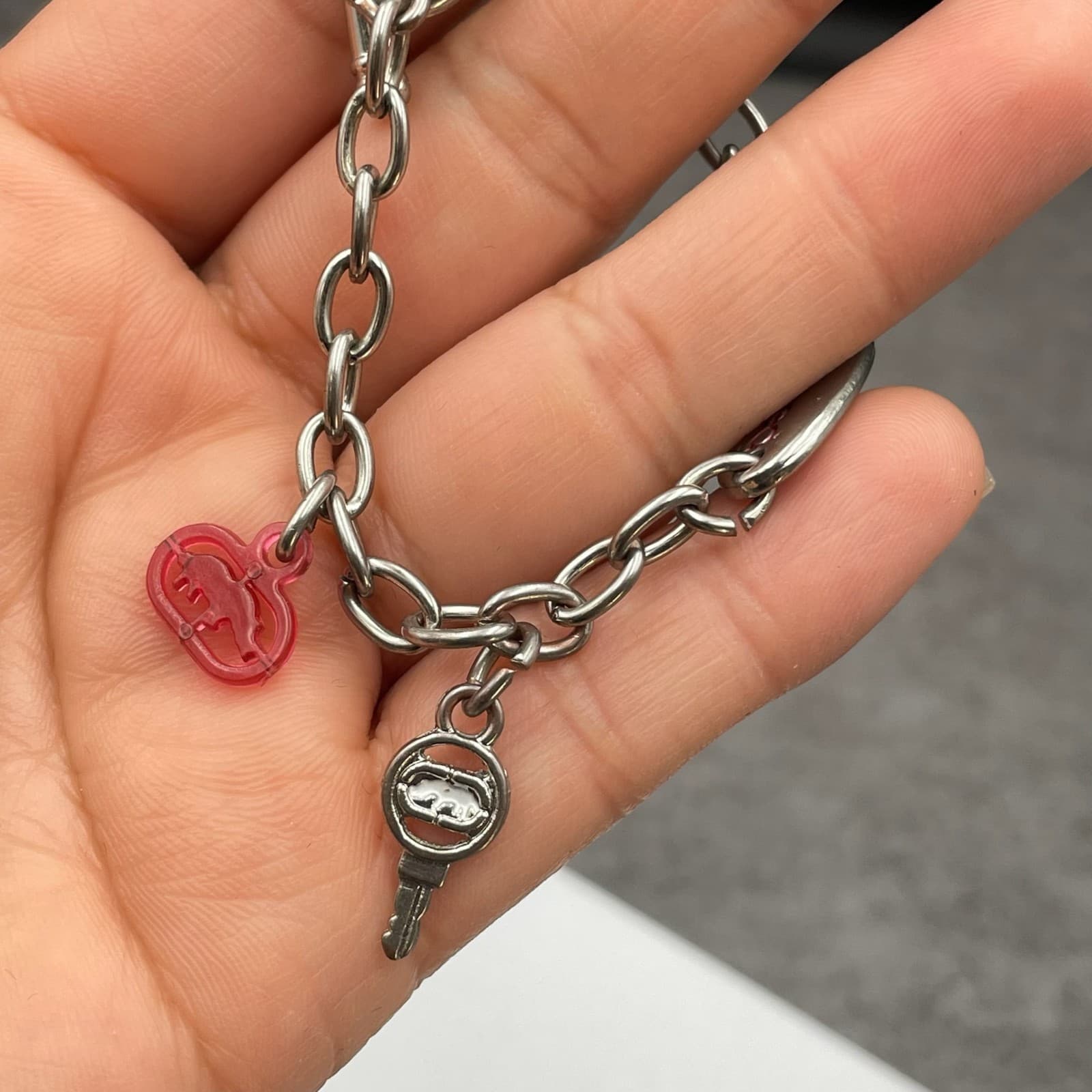 Ecko Red Y2K Silver-Tone Oval Link Chain Heart Charm Toggle Clasp Bracelet - Thumbnail 9