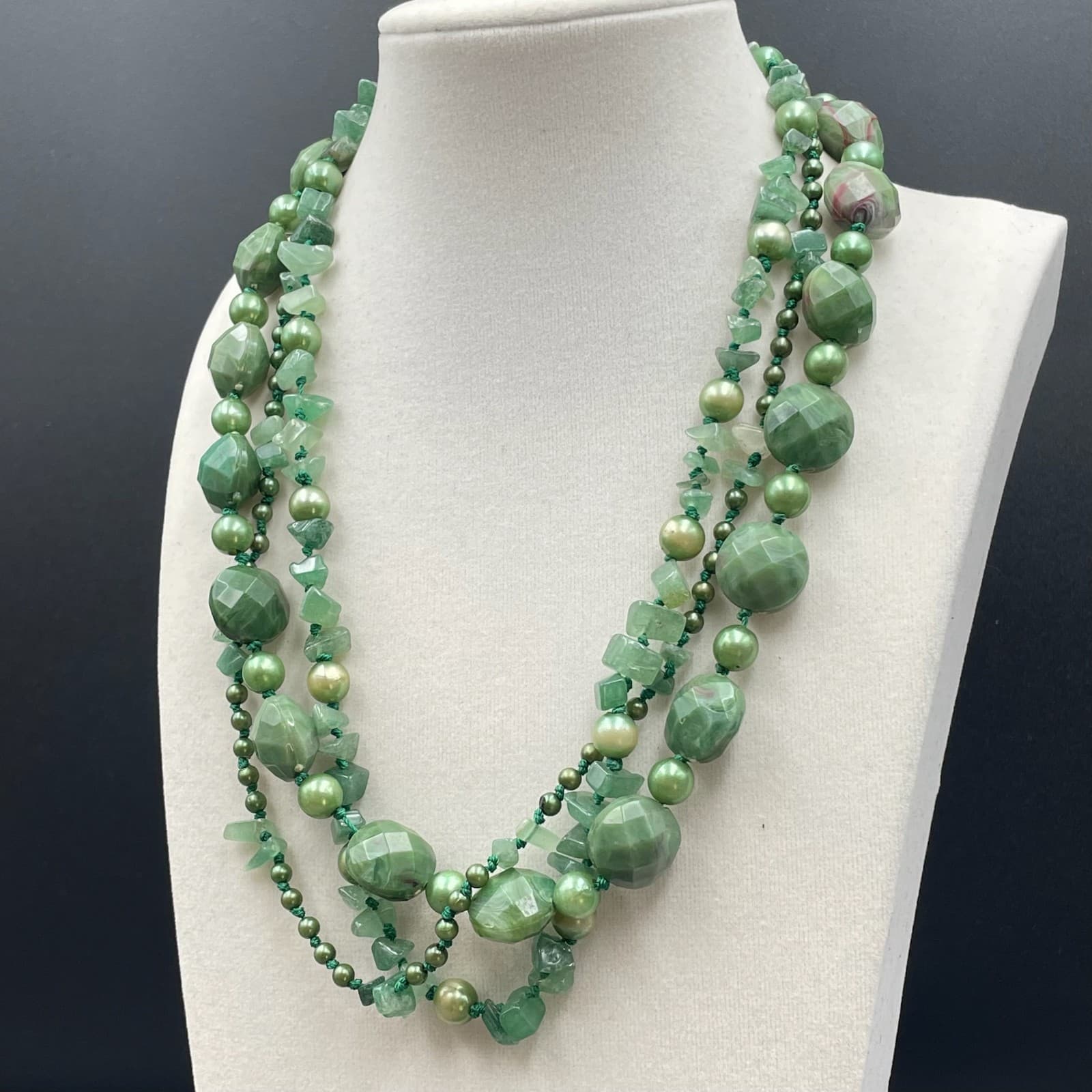 Vintage Green Faceted Green Agate Pearls Beaded Multi-Stranded Lobster Necklace - Thumbnail 5