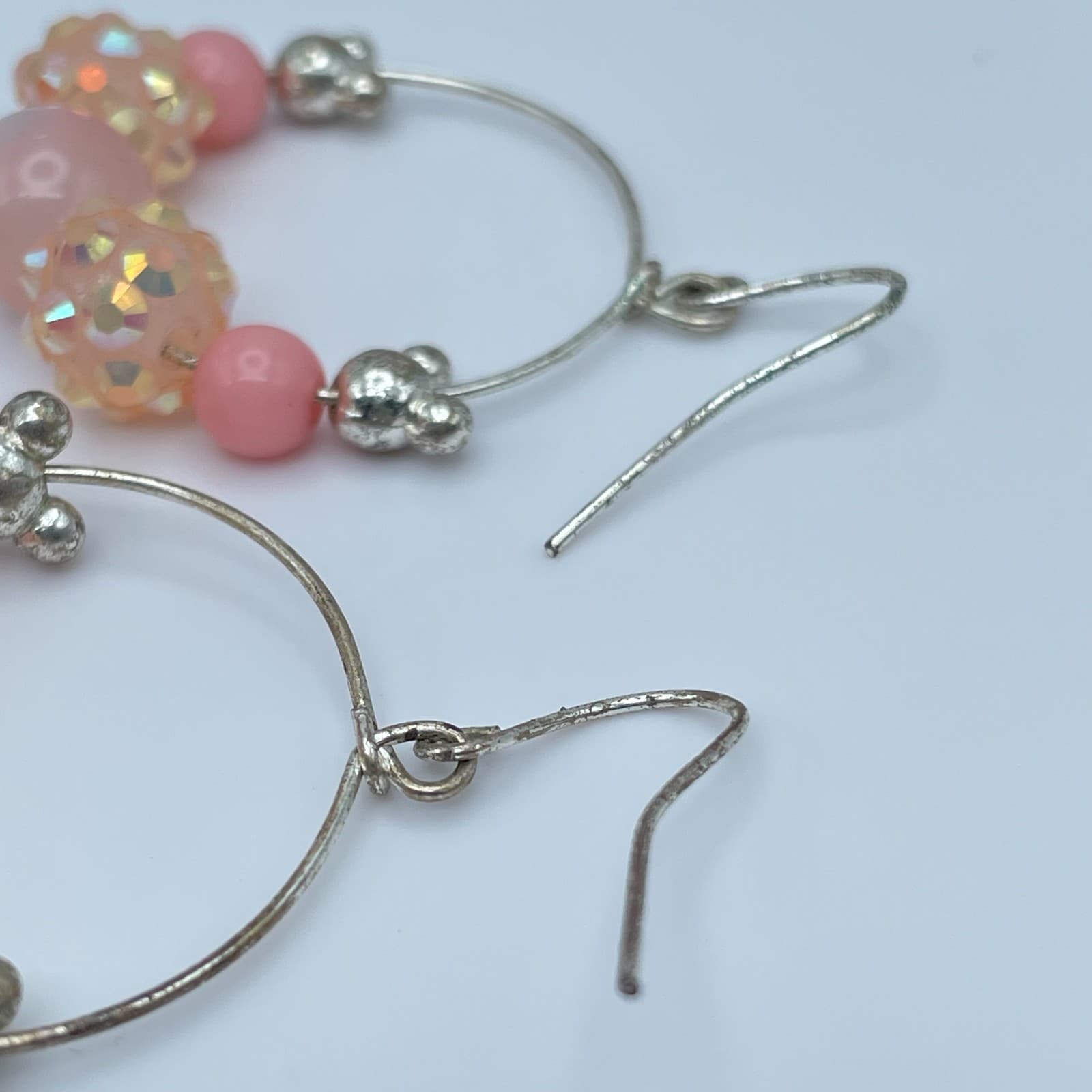 Vintage 90s Pink Iridescent Beaded Silver Tone Hoop Earrings Women's Jewelry - Thumbnail 4