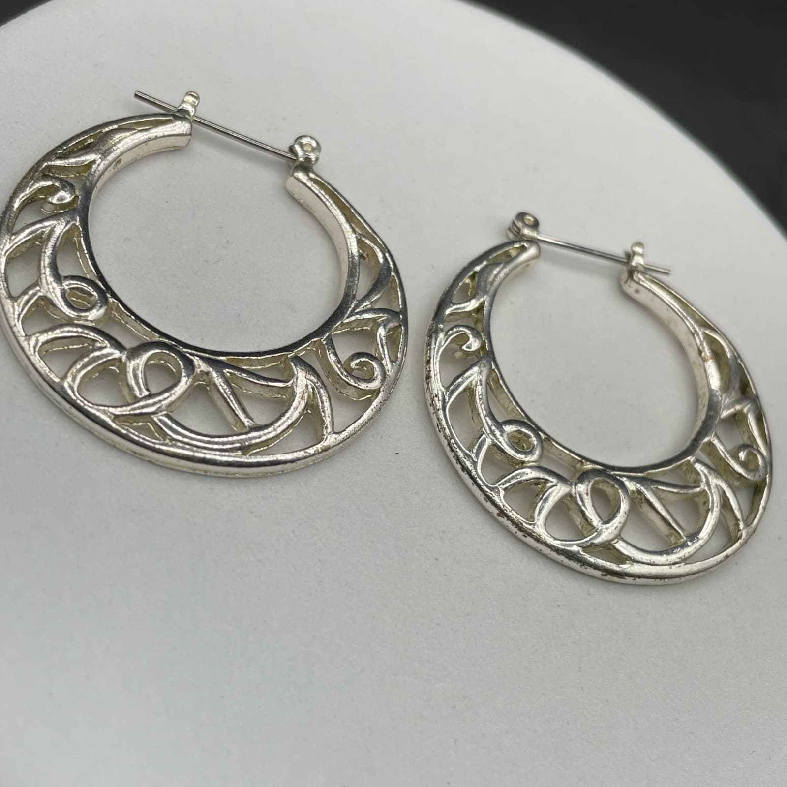 Silver Tone Filigree Hoop Earrings Boho Cutout Crescent Style - Thumbnail 6