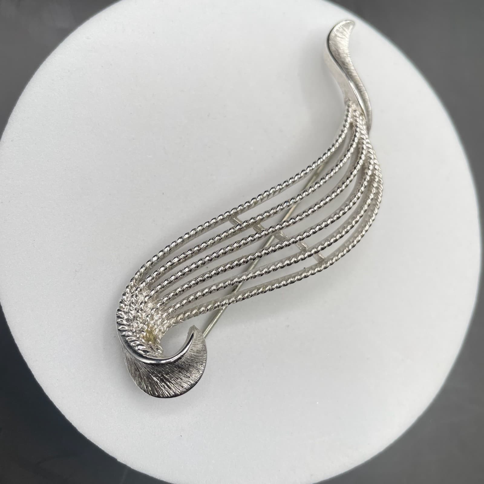 Silver Tone Ribbon Swirl Brooch Textured Layered Vintage Style - Thumbnail 9