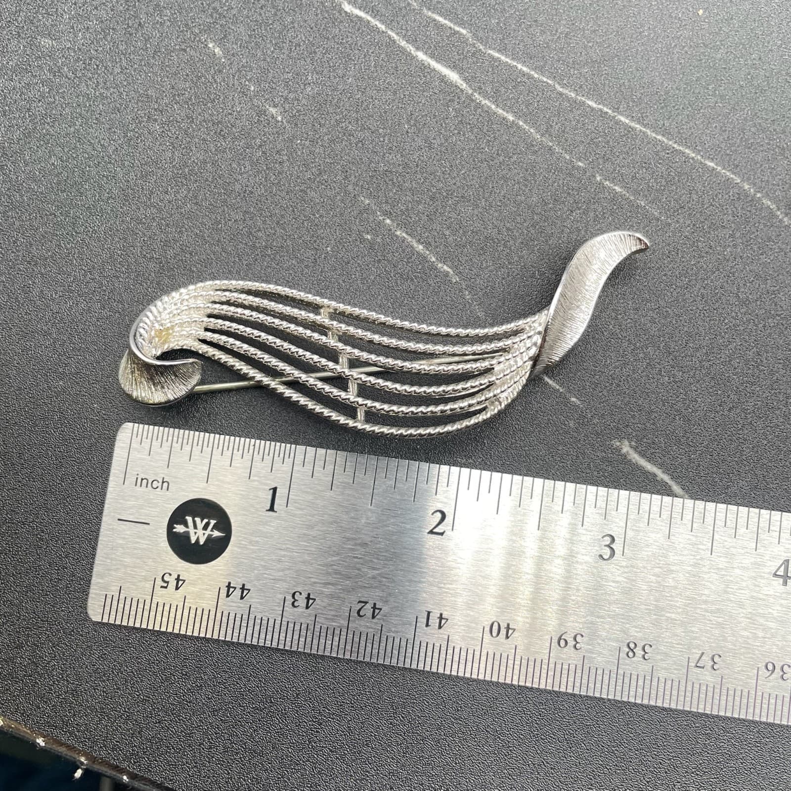 Silver Tone Ribbon Swirl Brooch Textured Layered Vintage Style - Thumbnail 11