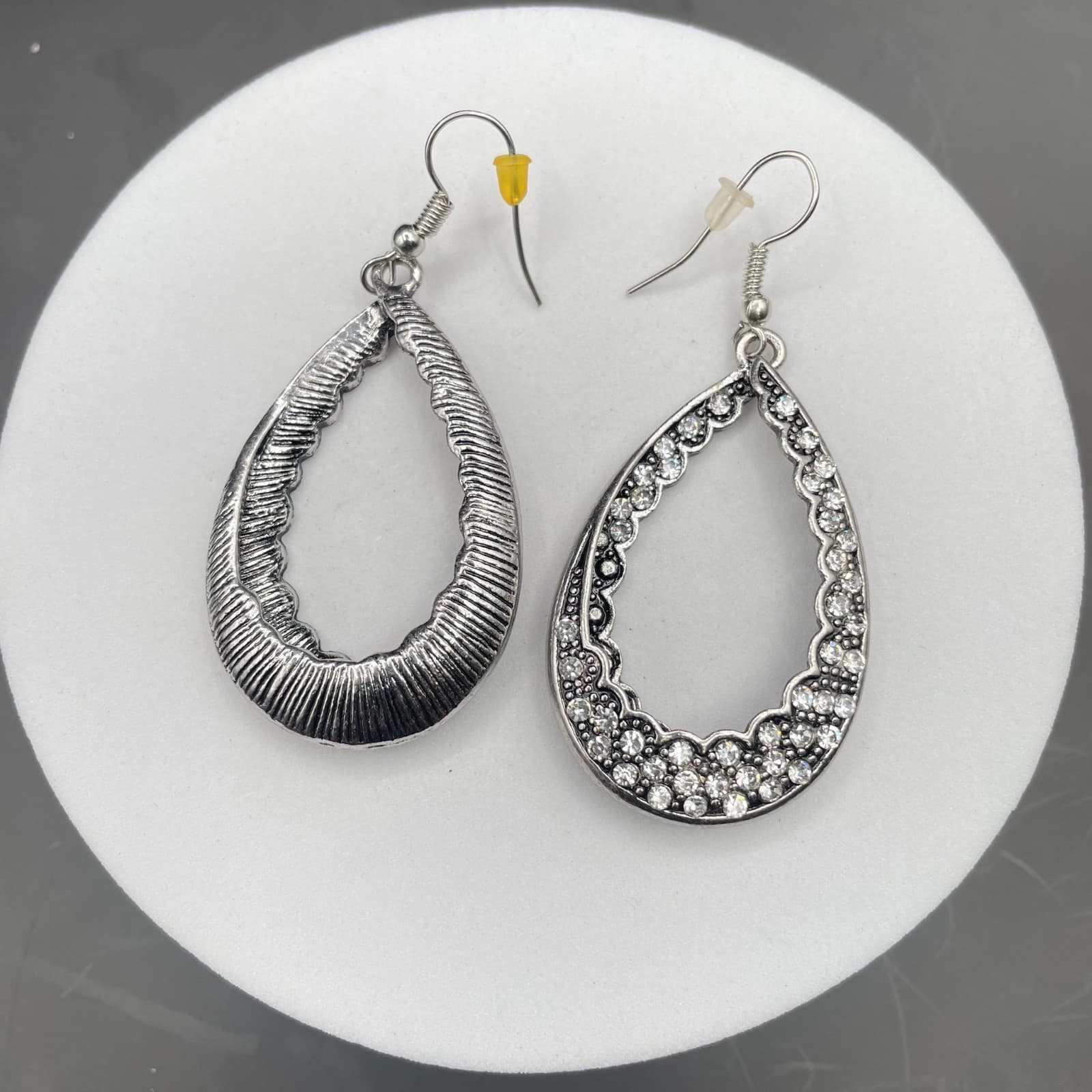 Silver Tone Rhinestone Teardrop Dangle Earrings Vintage Glam Style - Thumbnail 7