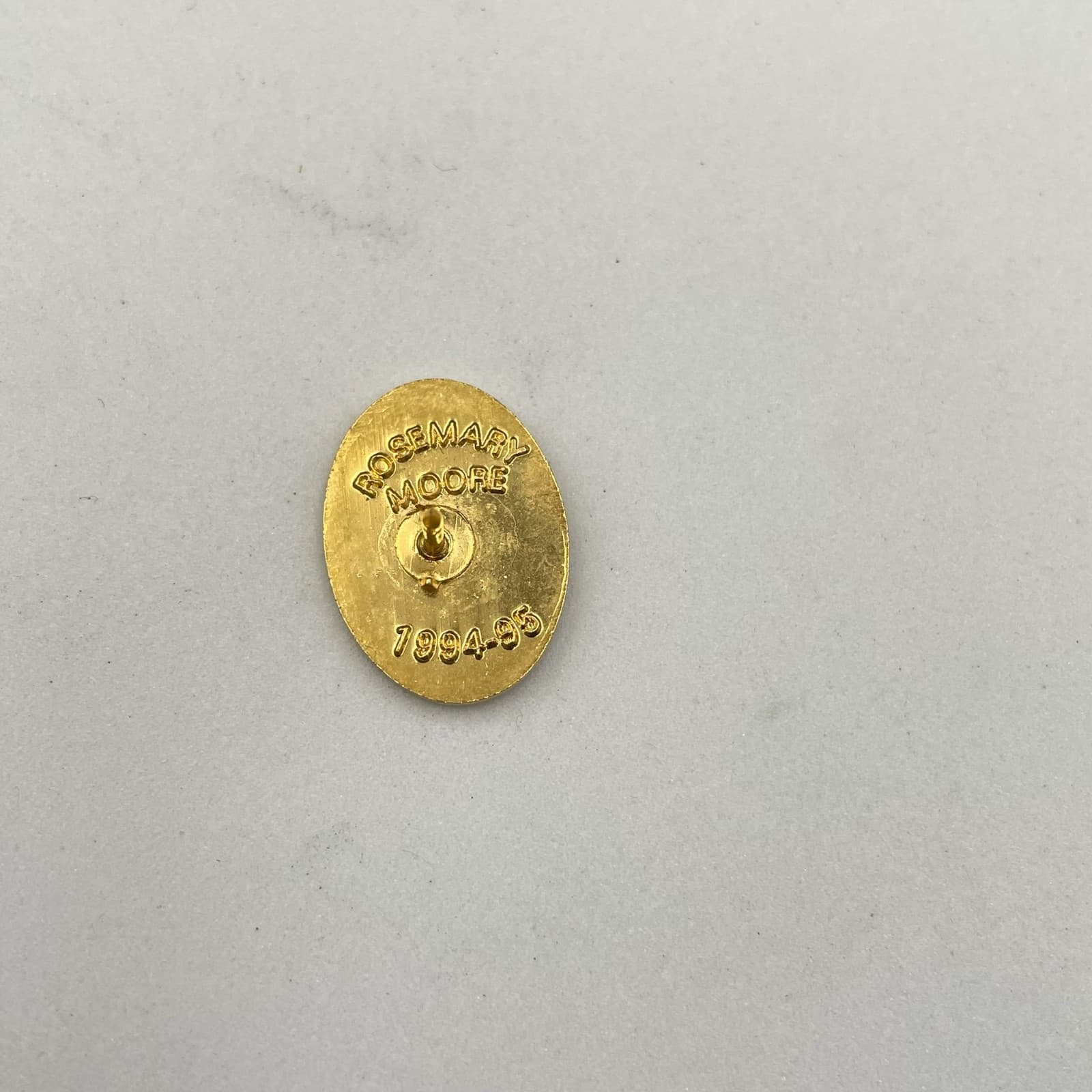 Vintage Rosemary Moore 1994-95 Classic Gold-Tone Rose T-Bar Curb Chain Tie Tack - Thumbnail 3