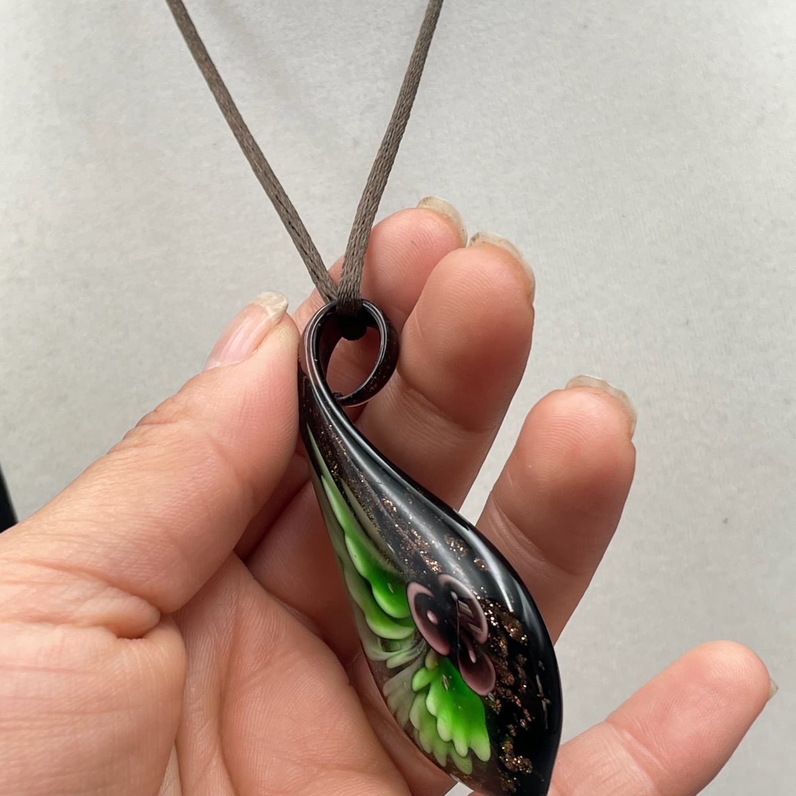 Black Lampwork Botanical Borosilicate Glass Blooming Flower Pendant Necklace - Thumbnail 7