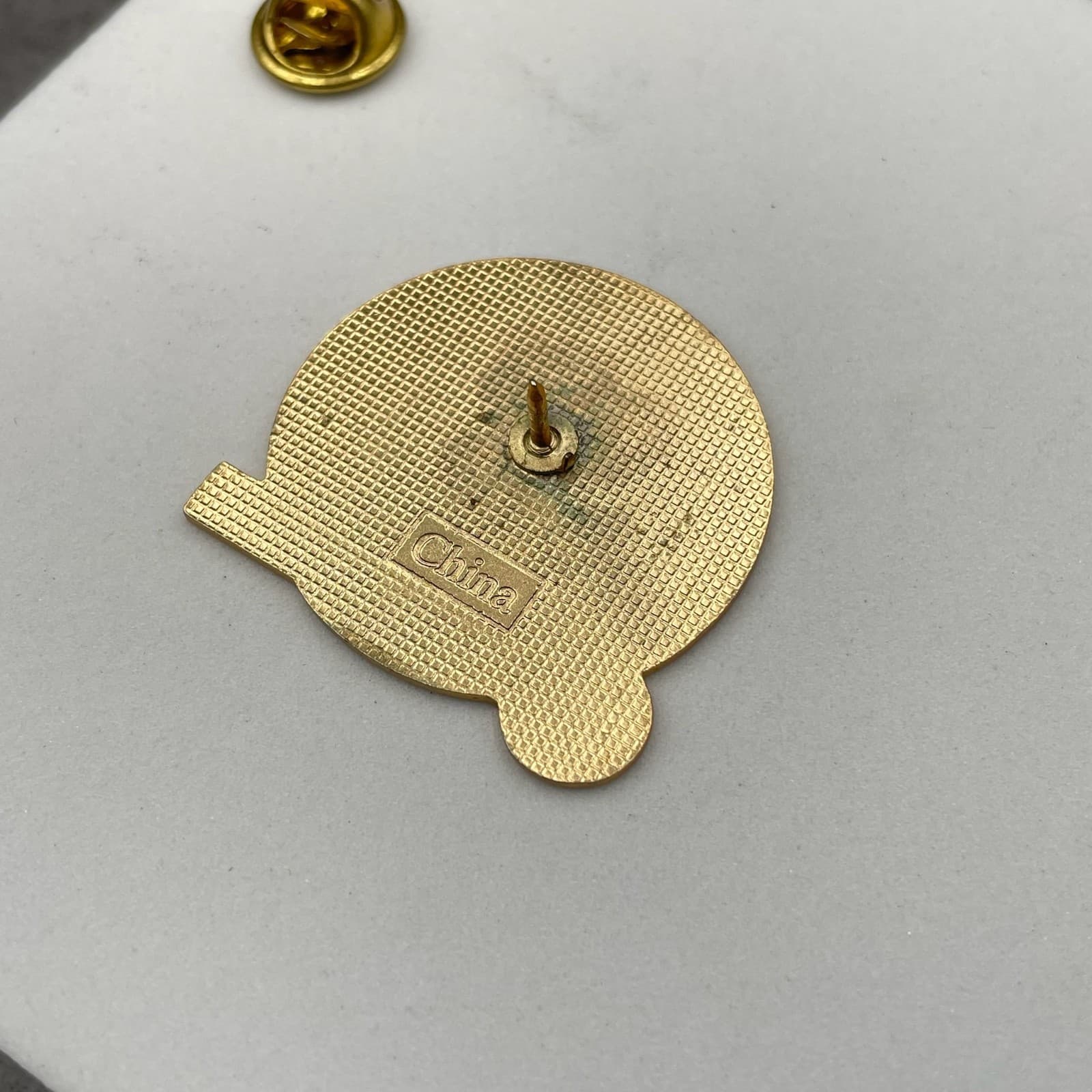 Grand Circle Travel Escorted Tour Gold-Tone Crossroads of Turkey Lapel Pin - Thumbnail 3