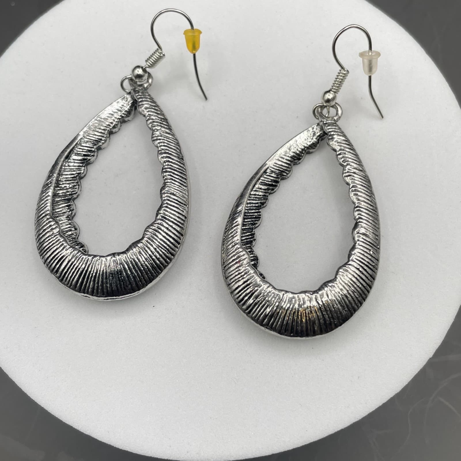 Silver Tone Rhinestone Teardrop Dangle Earrings Vintage Glam Style - Thumbnail 6