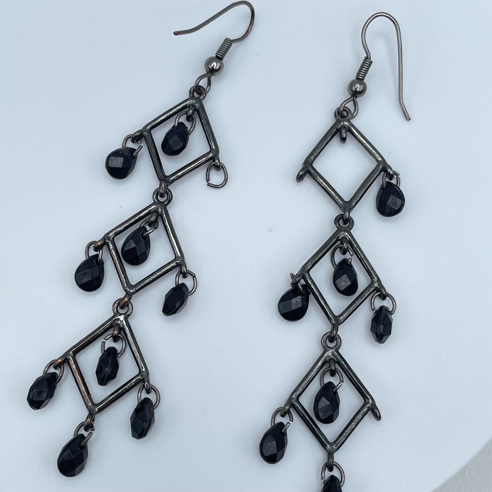Vintage 90s Black Geometric Drop Beaded Dangle Earrings Women's Classic Jewelry - Image 1
