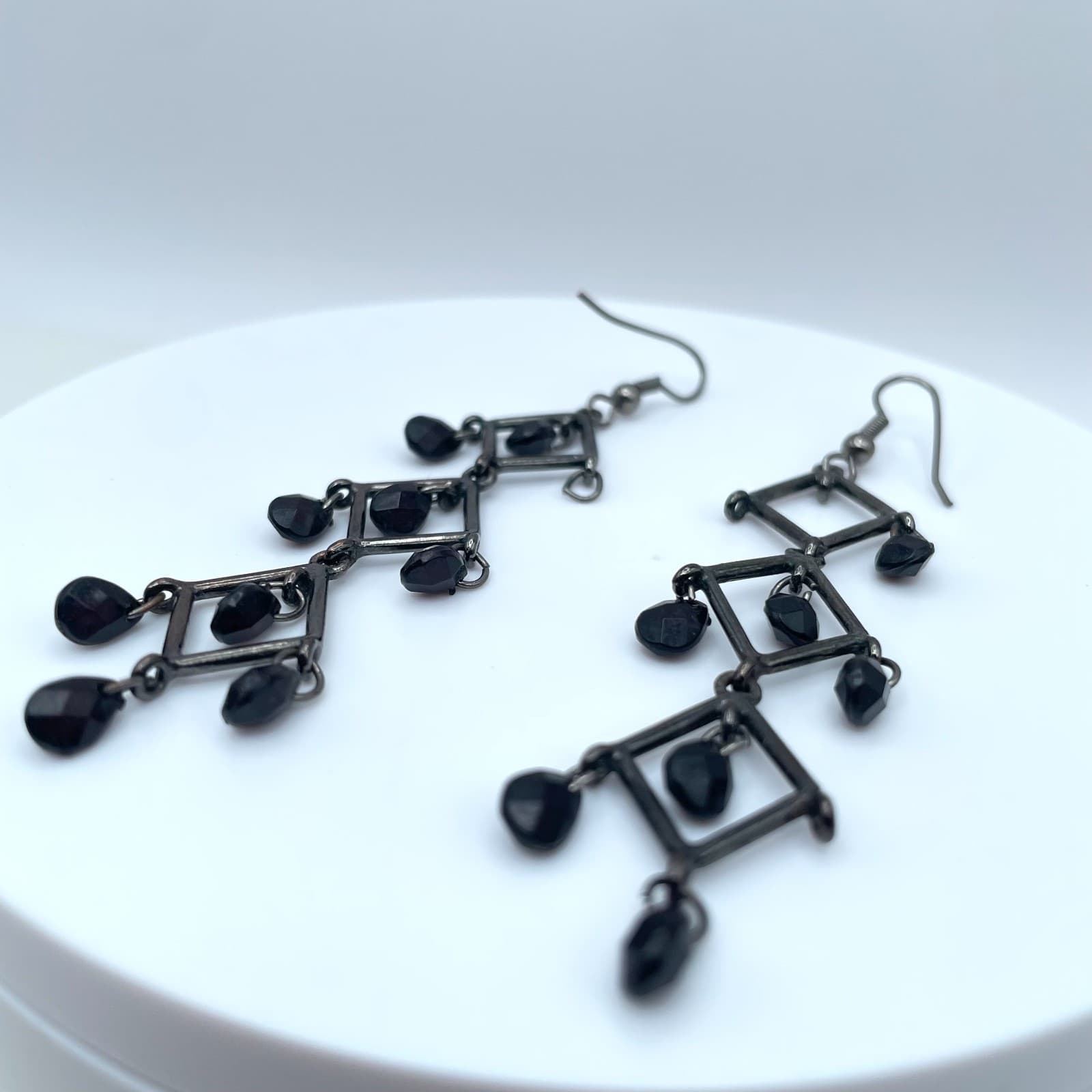 Vintage 90s Black Geometric Drop Beaded Dangle Earrings Women's Classic Jewelry - Thumbnail 2