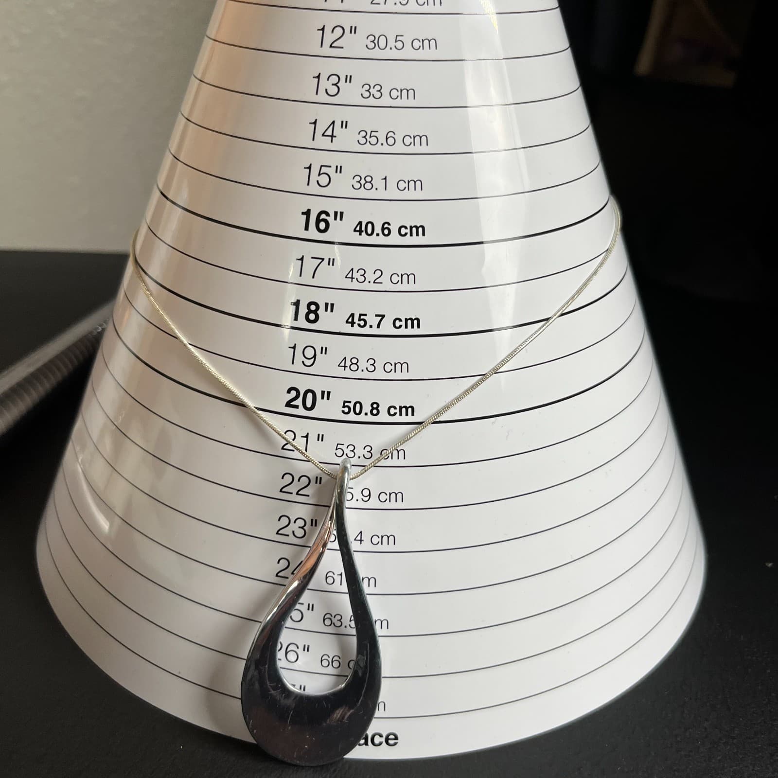 VTG Silver-Tone Fashion Snake Chain Sculptural Open Teardrop Pendant Necklace - Thumbnail 8