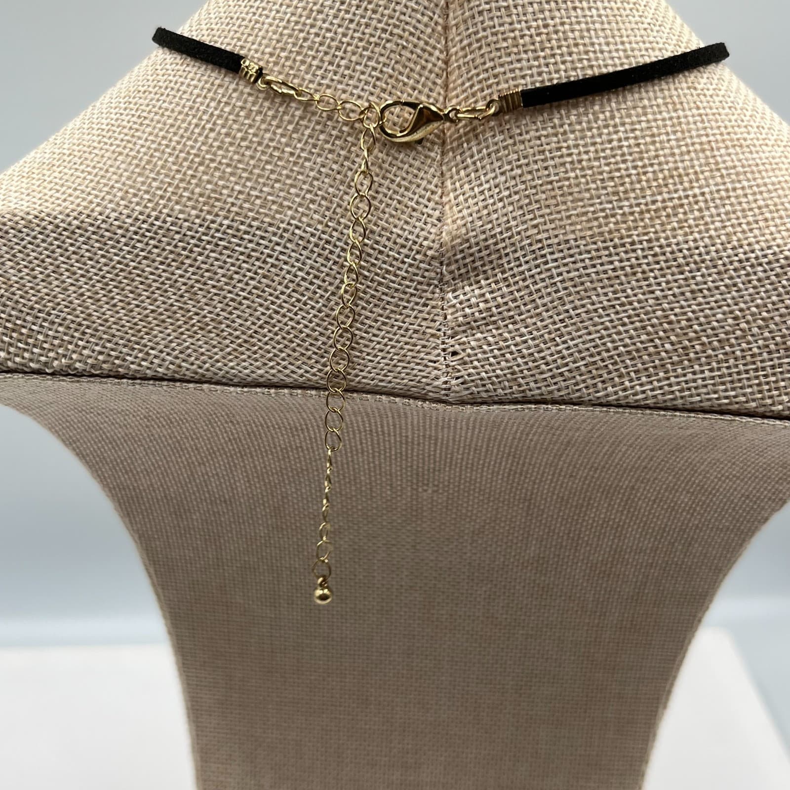 Grunge Revival Gold-Tone Black Velvet Cord Chain Tassel Pendant Choker Necklace - Thumbnail 4