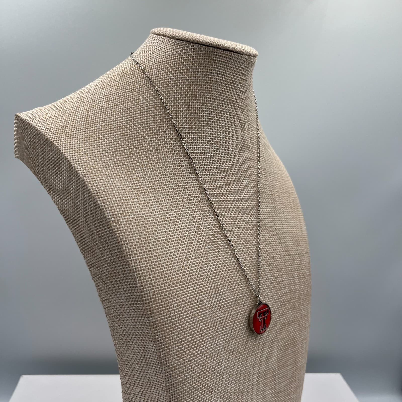 Texas Tech Silver-Tone Red Raiders Ivy School Logo Collegiate Pendant Necklace - Thumbnail 6