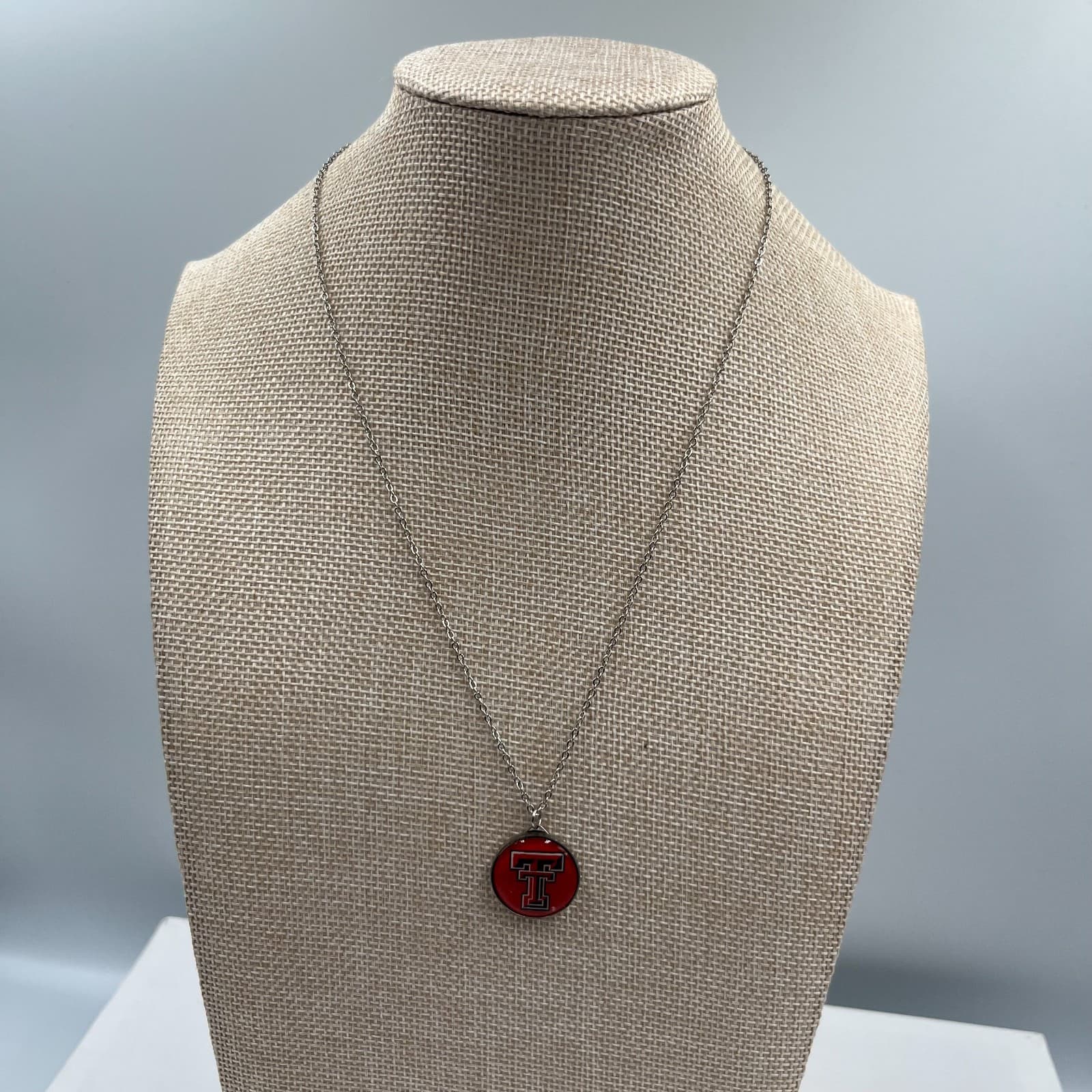 Texas Tech Silver-Tone Red Raiders Ivy School Logo Collegiate Pendant Necklace - Thumbnail 2