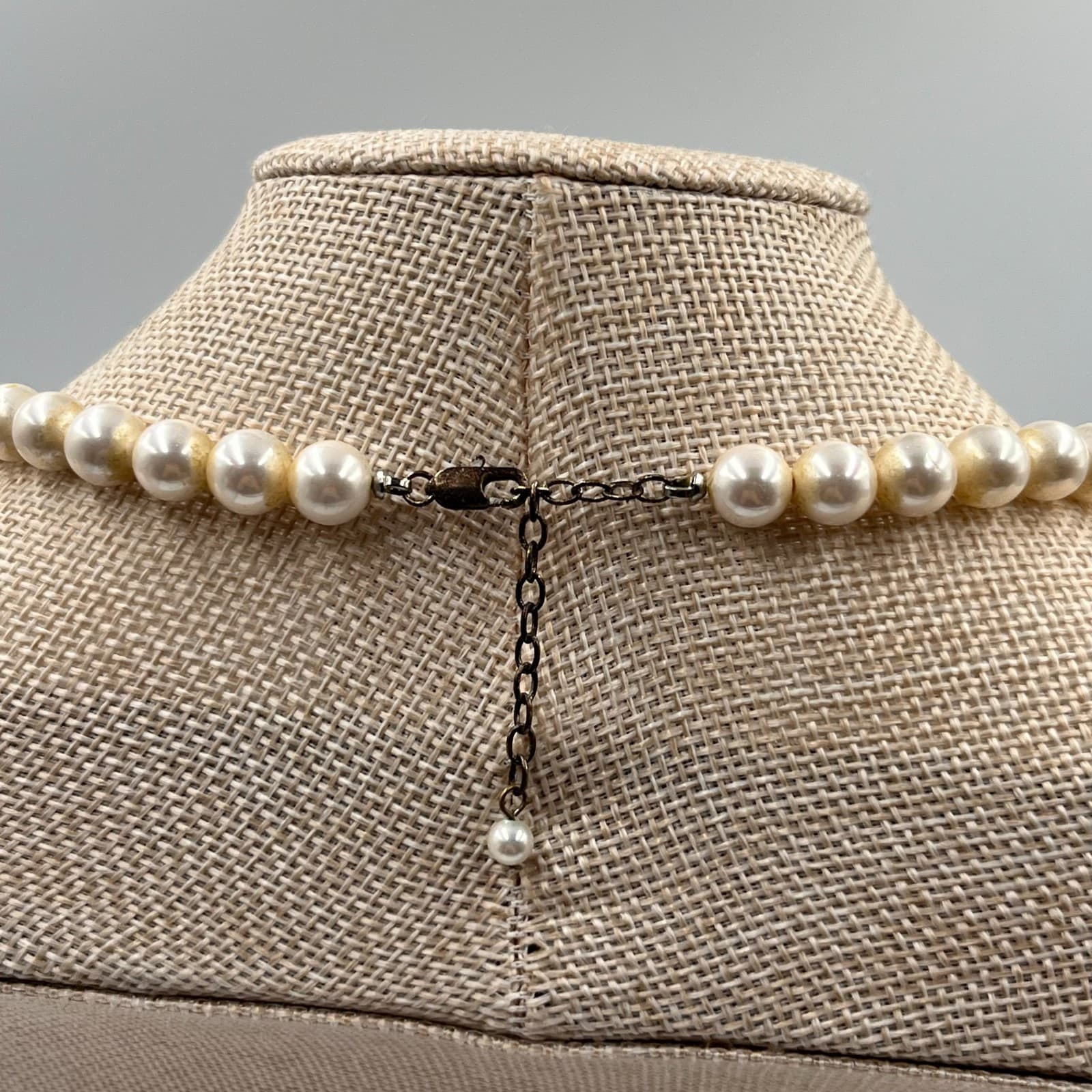 Vintage Cream Classic Fashion Mother of Pearls Beaded Hand-Knotted Necklace - Thumbnail 6