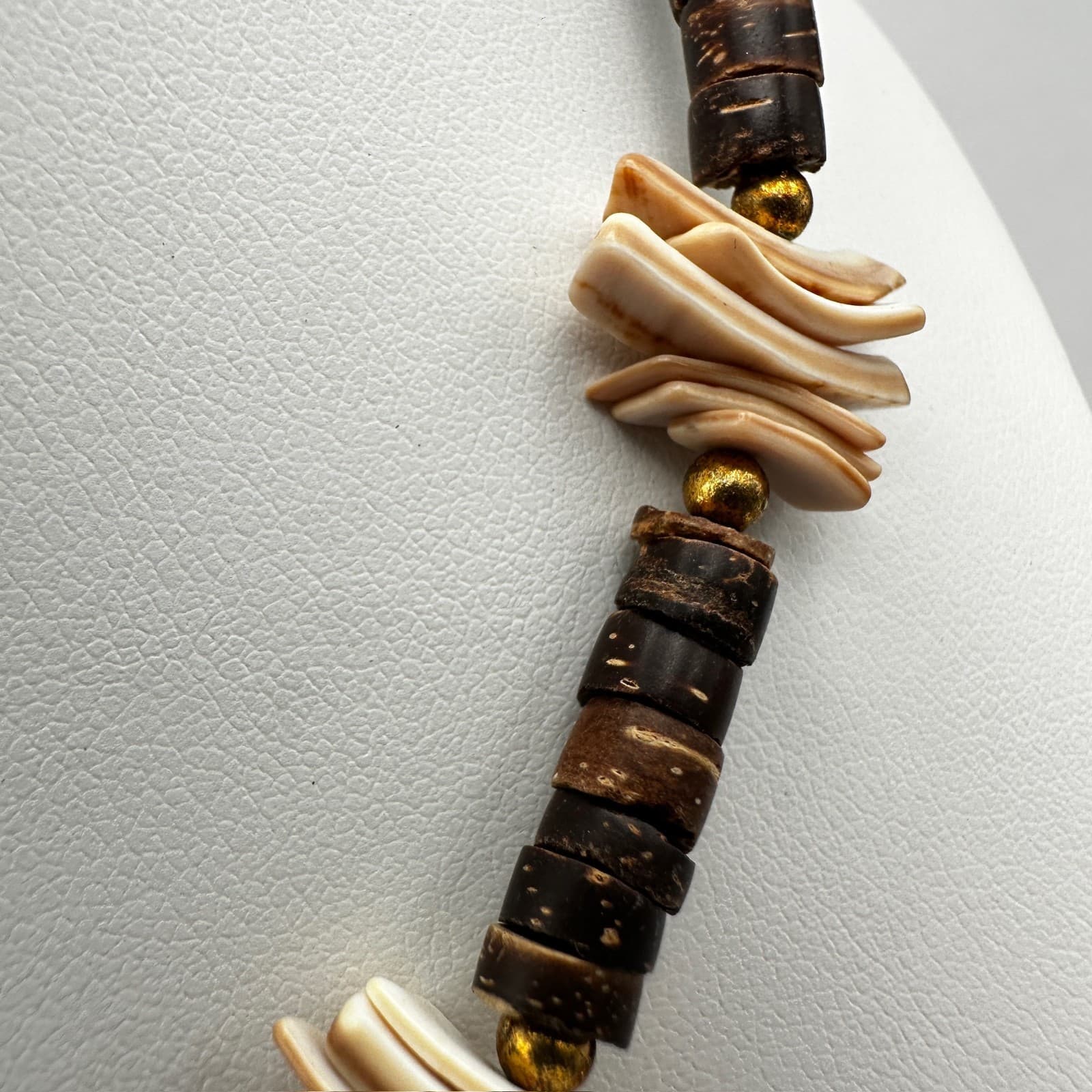 Vintage 80s Wooden Bead Necklace Brown Cylindrical Silver Tone Women's Jewelry - Thumbnail 7