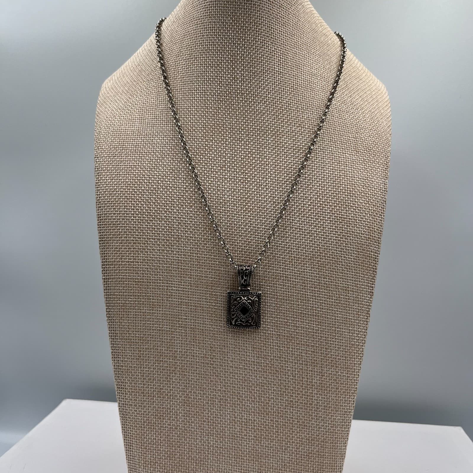 Vintage Egyptian Heritage Silver-Tone Intricate Calligraphy Pendant Necklace - Thumbnail 3