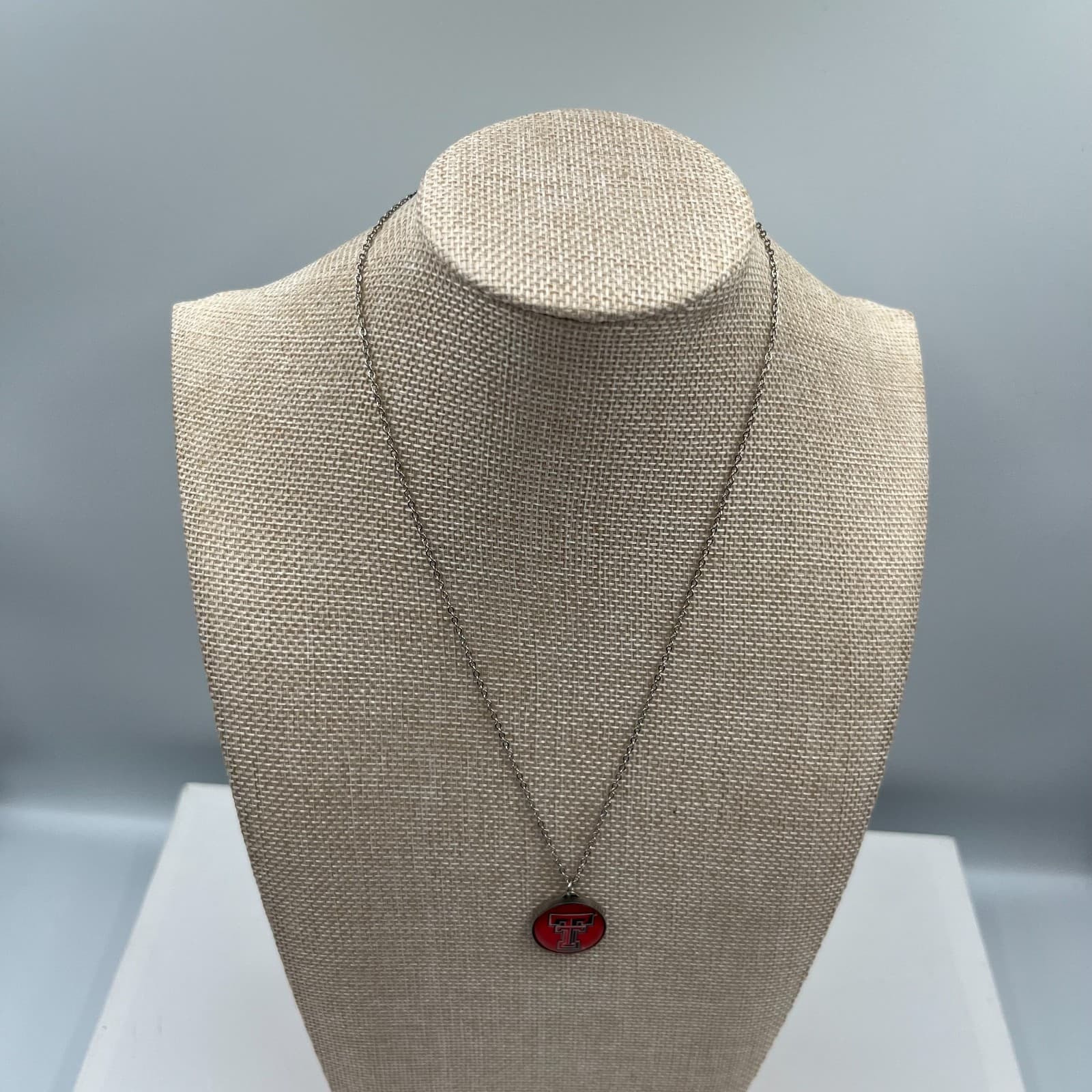 Texas Tech Silver-Tone Red Raiders Ivy School Logo Collegiate Pendant Necklace - Thumbnail 5