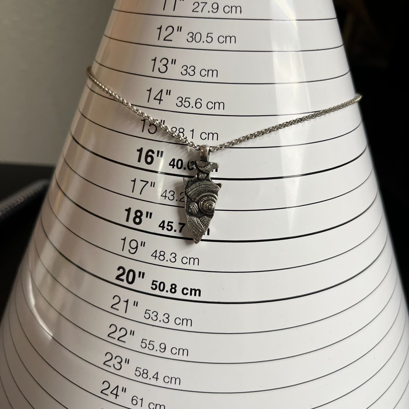 Boho-Chic Silver-Tone Rolo Chain Old West Arrowhead Pendant Lobster Necklace - Thumbnail 7