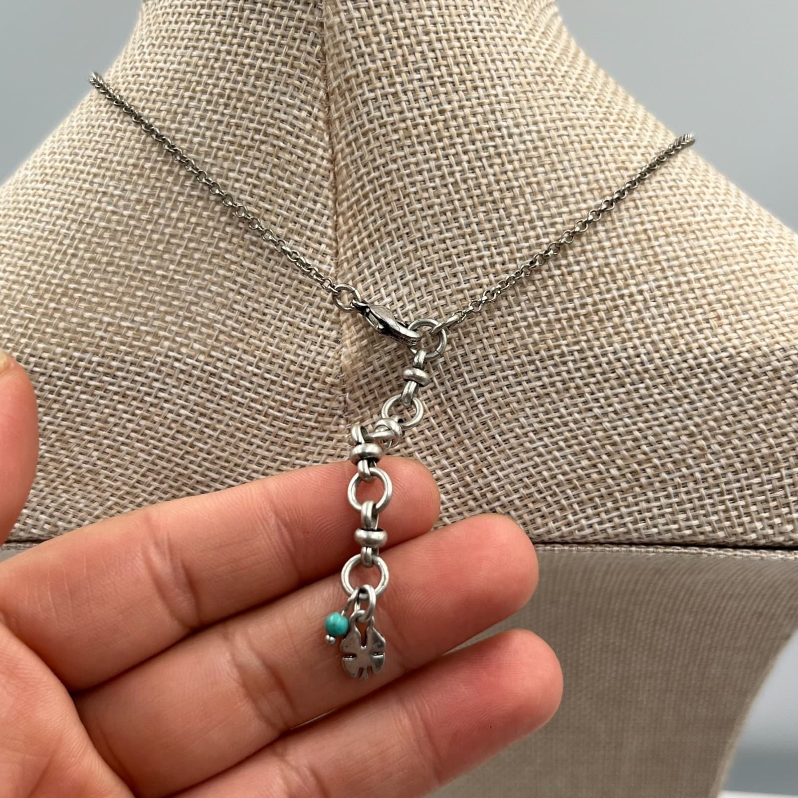 Boho-Chic Silver-Tone Rolo Chain Old West Arrowhead Pendant Lobster Necklace - Thumbnail 6