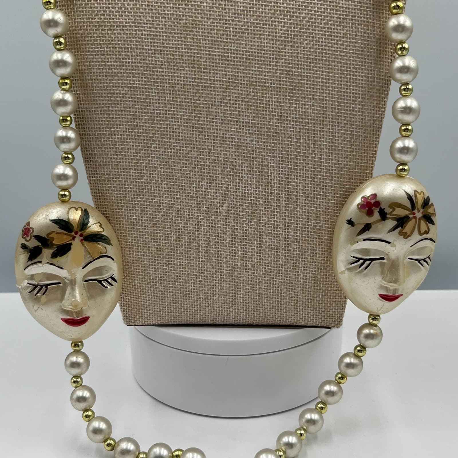 Vintage Theatrical Mother Of Pearls Avant-Garde Face Mask Statement Bib Necklace - Thumbnail 4