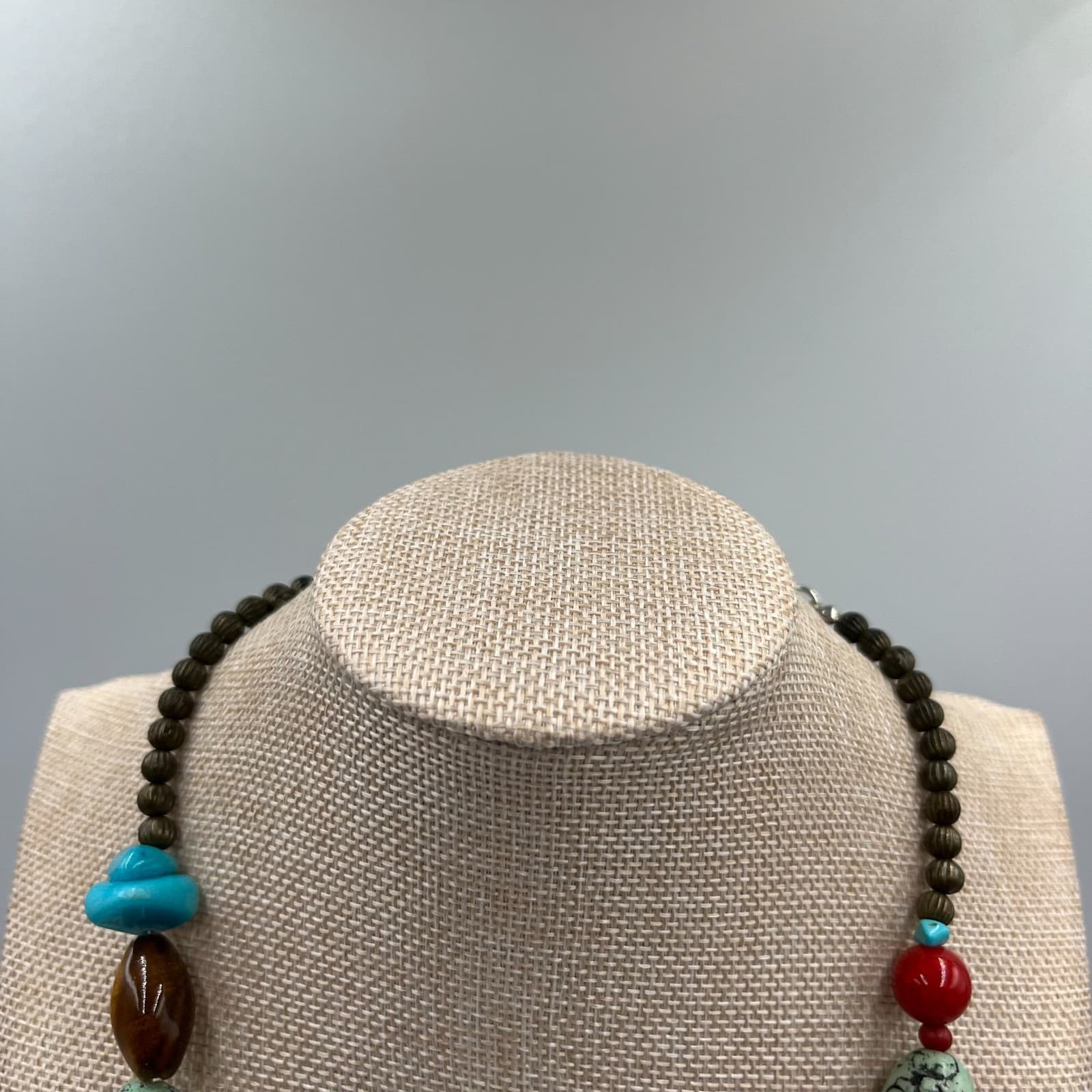 Vintage Silver-Tone Red Green Dyed Howlite Coral Bead Statement Lobster Necklace - Thumbnail 2