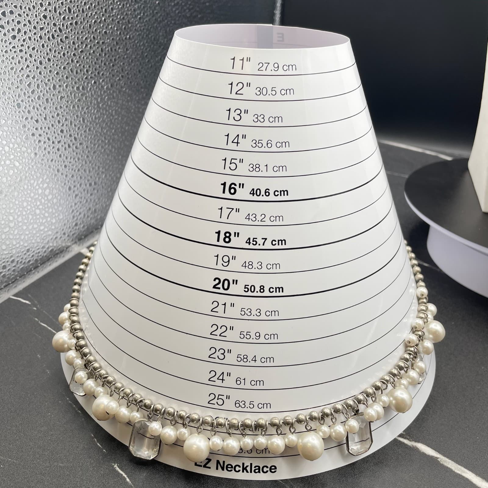 Silver-Tone Classic Mother-Of-Pearl Faceted Glass Beaded Statement Necklace - Thumbnail 11