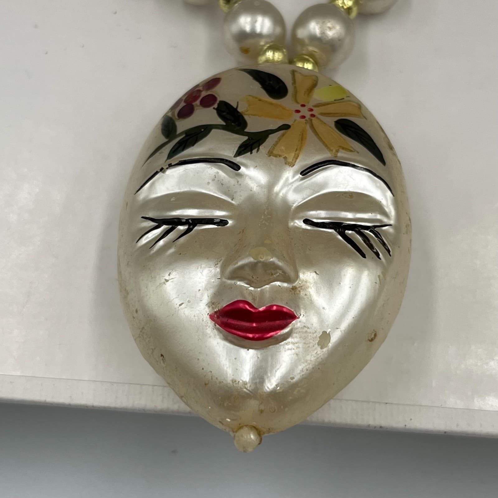 Vintage Theatrical Mother Of Pearls Avant-Garde Face Mask Statement Bib Necklace - Thumbnail 3