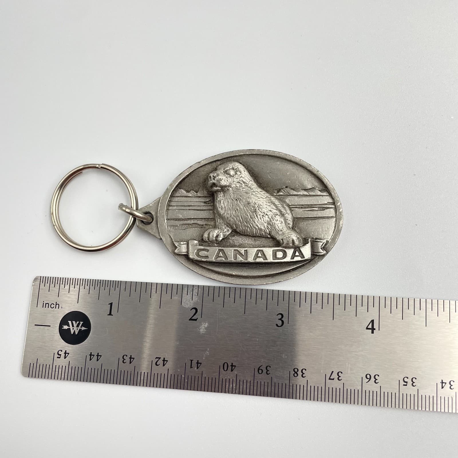 Vintage 90s Canada Souvenir Animal Pup Wildlife Pewter Keychain Charm Jewelry - Thumbnail 7
