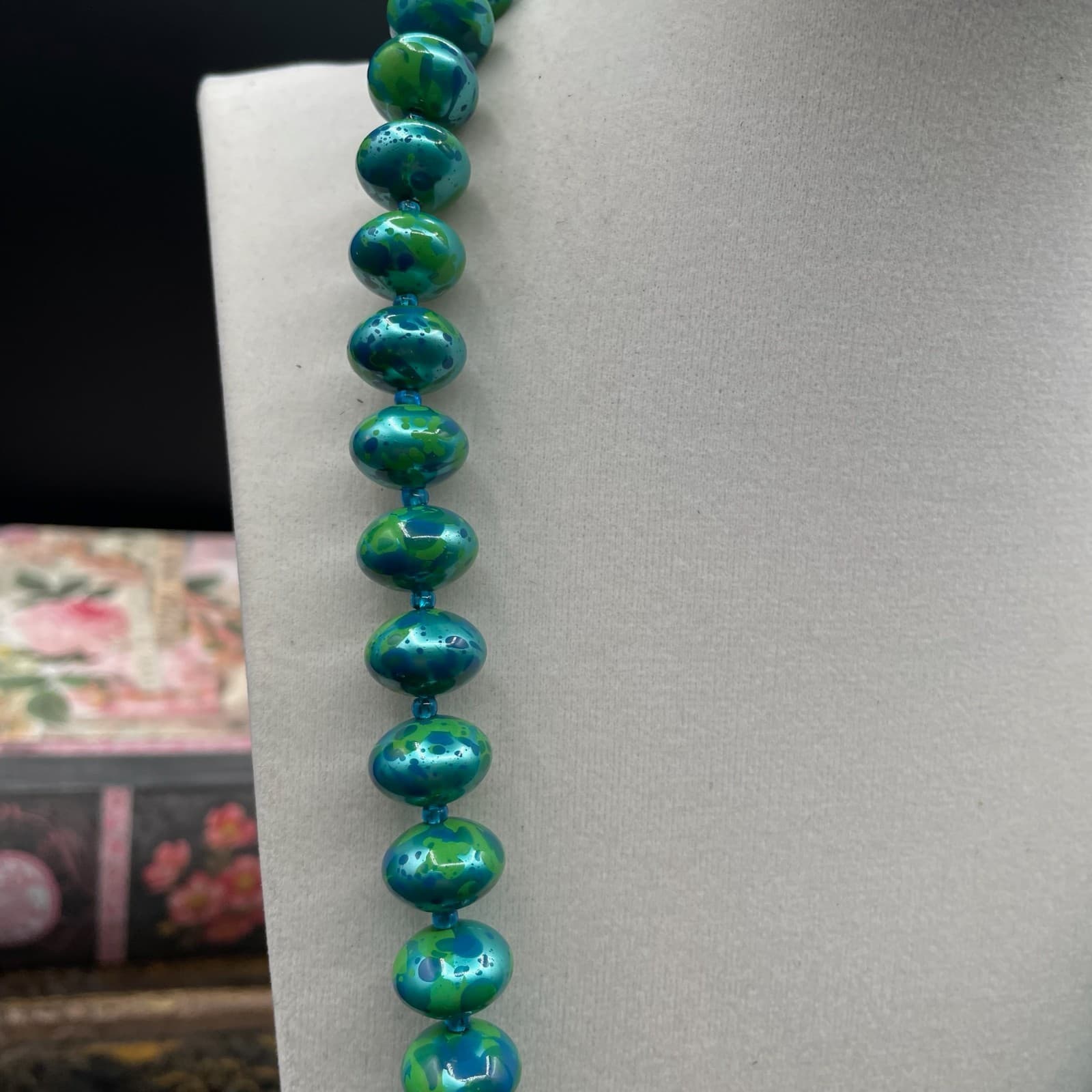 Vintage Green Classic Fashion Bezel Glass Chrysocolla Beaded Statement Necklace - Thumbnail 4