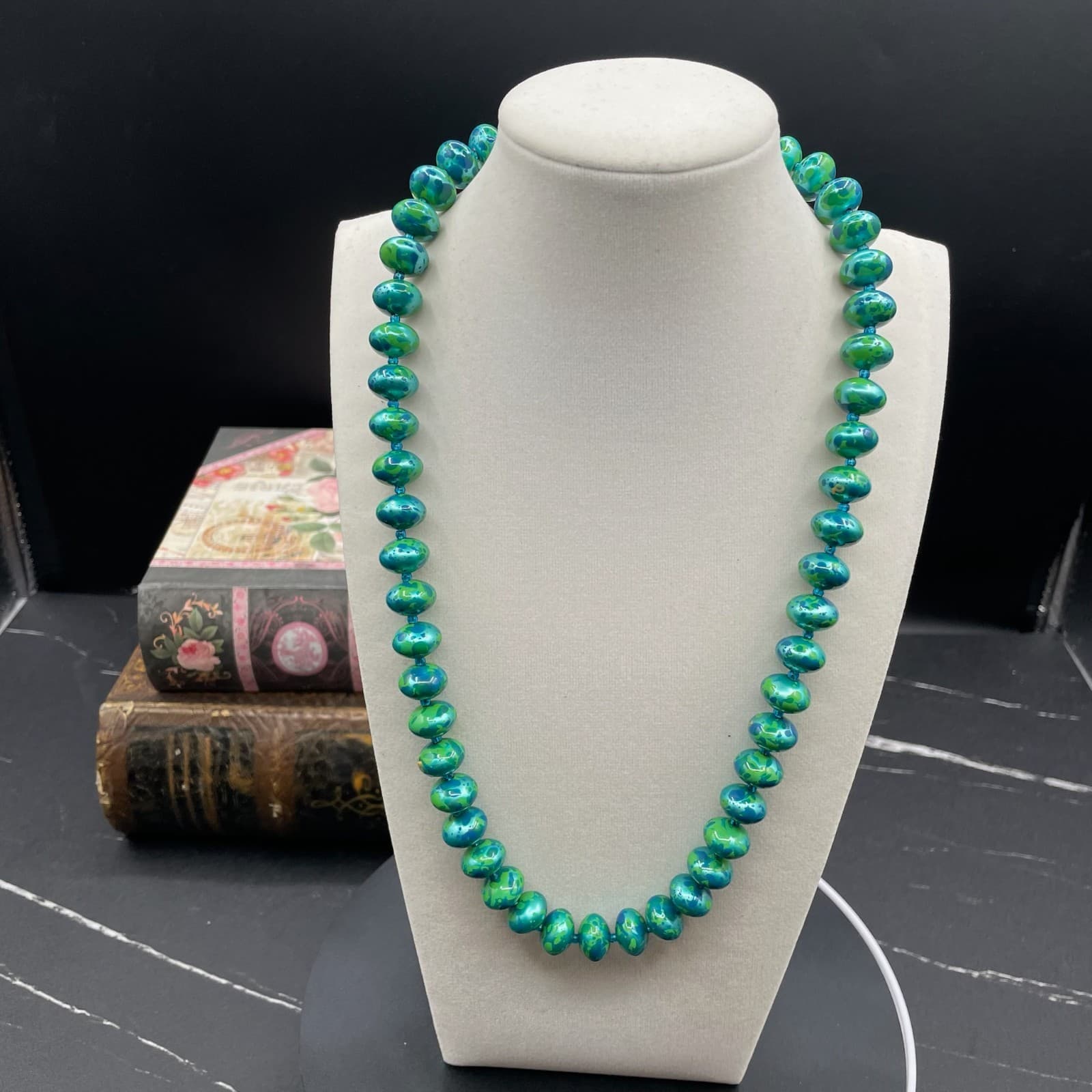 Vintage Green Classic Fashion Bezel Glass Chrysocolla Beaded Statement Necklace - Image 1