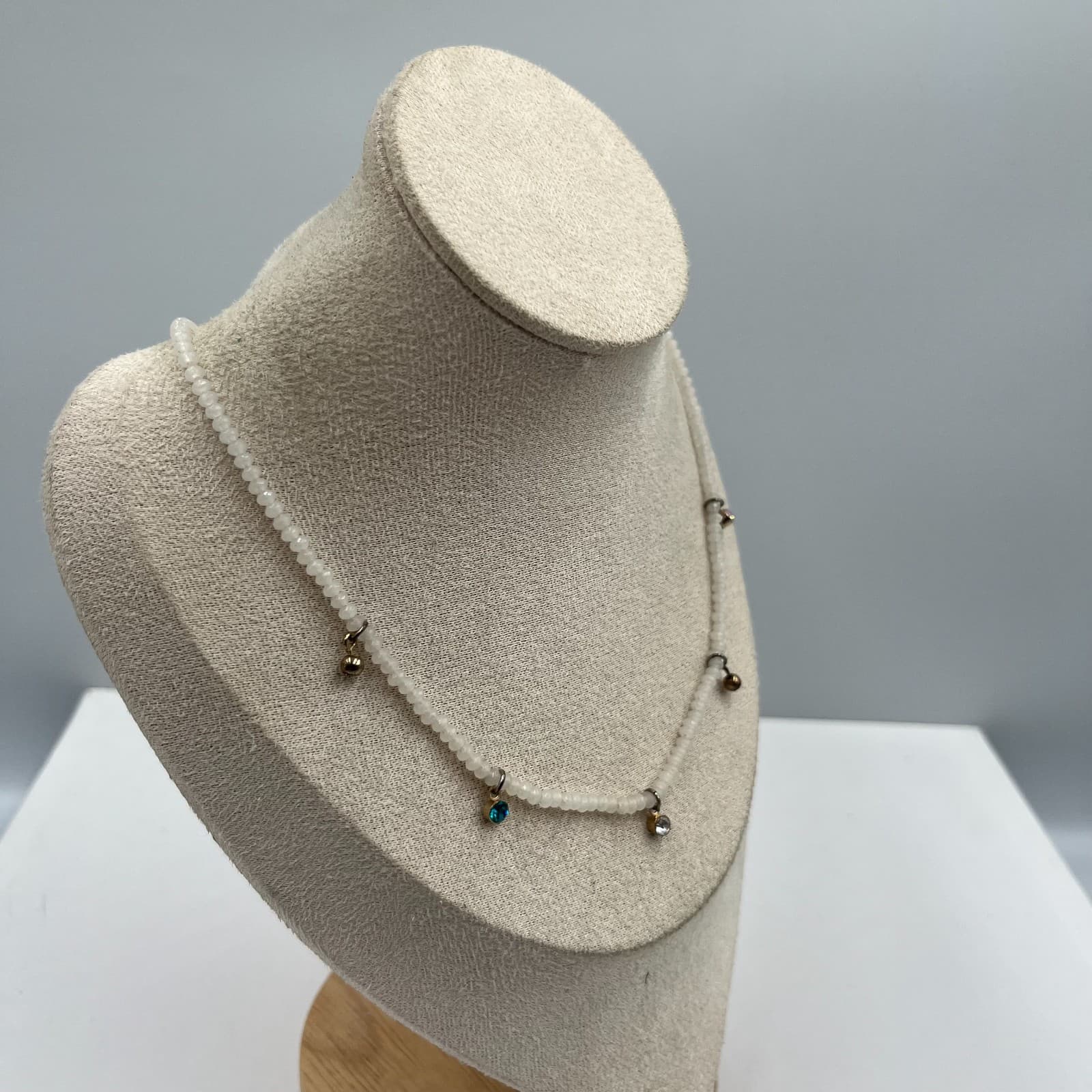 Vintage White Beaded Necklace Multicolor Crystal Charm Gold Tone Boho Statement - Thumbnail 5