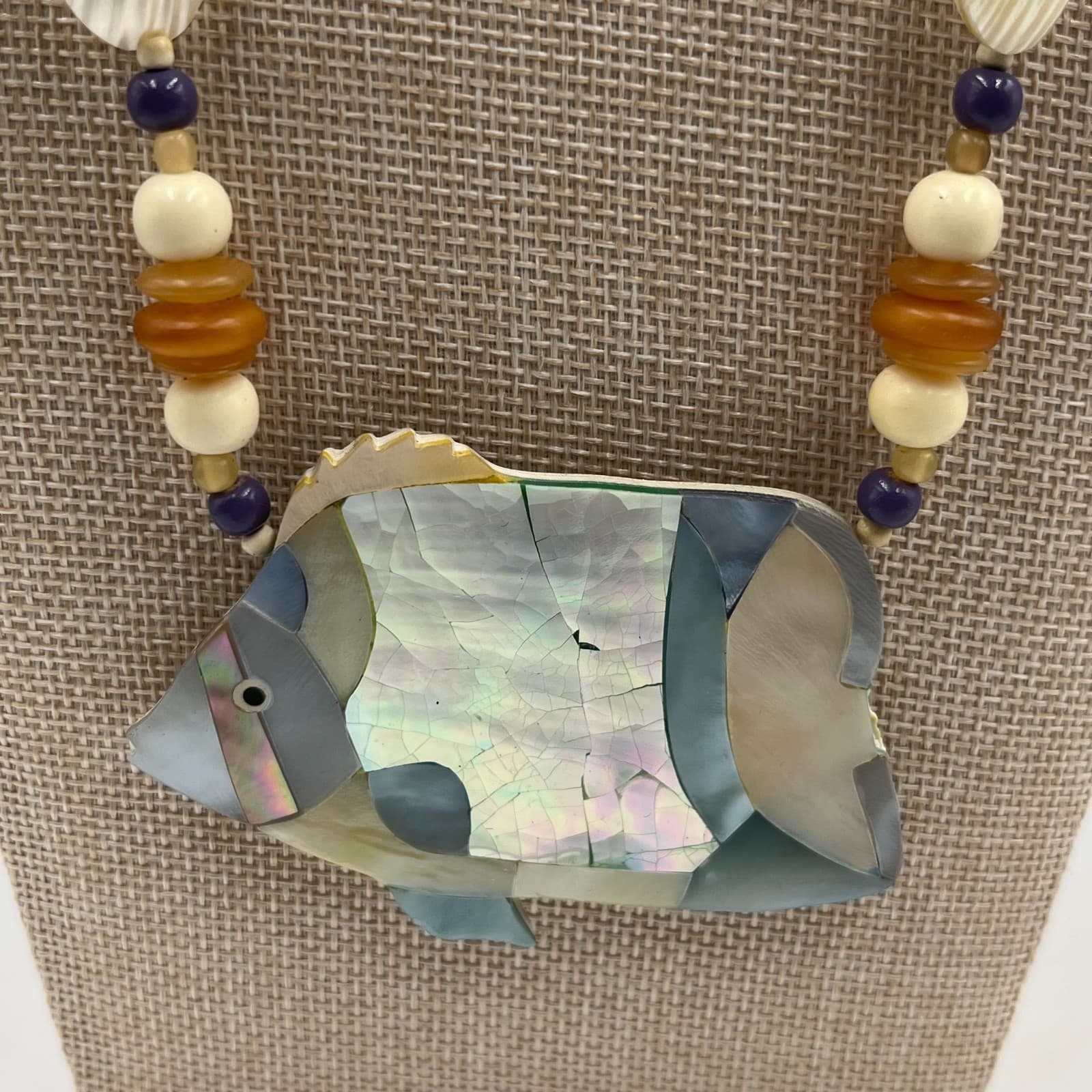 Vintage Artisanal Multicolor Mother-of-Pearl Beggar Bead Fish Pendant Necklace - Thumbnail 3