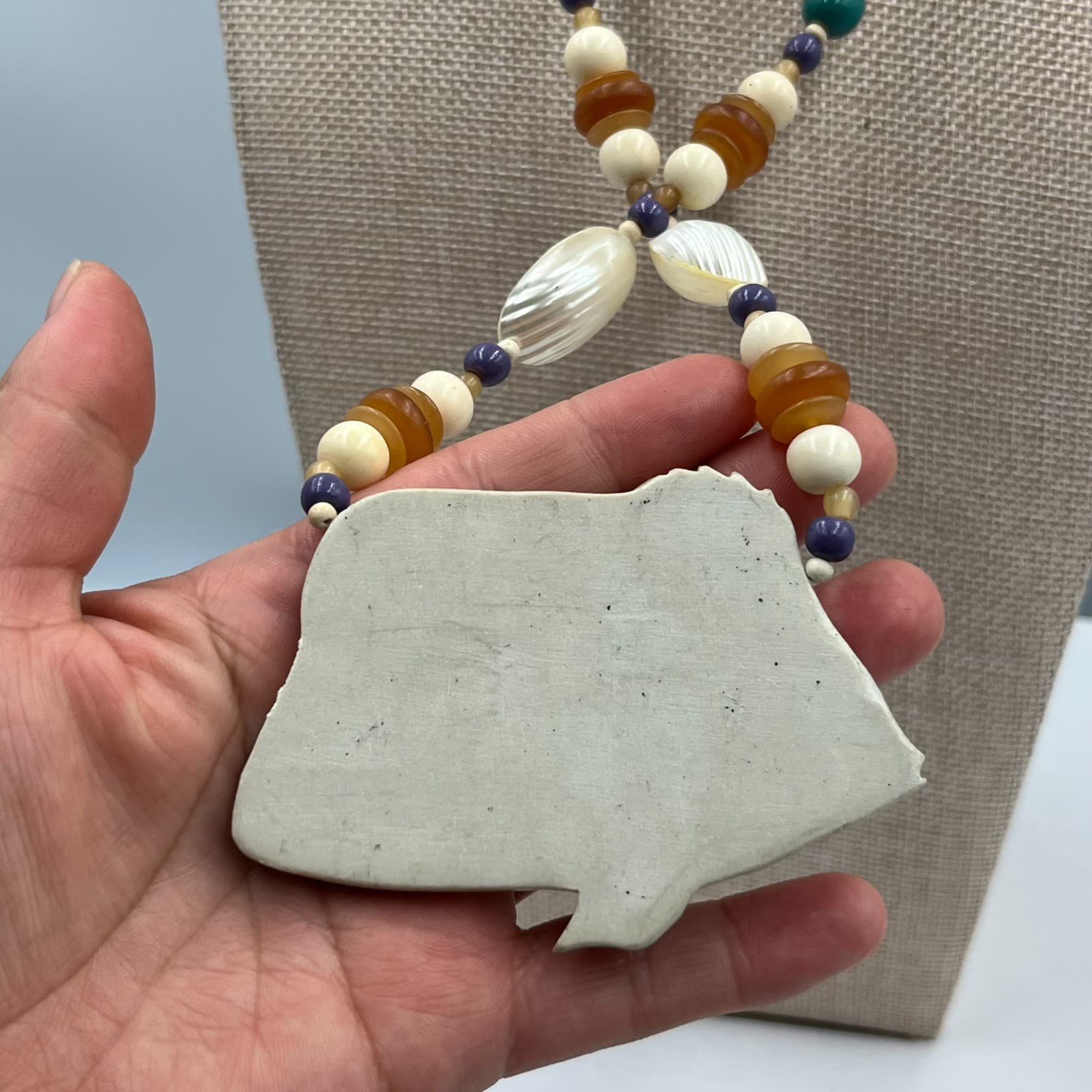 Vintage Artisanal Multicolor Mother-of-Pearl Beggar Bead Fish Pendant Necklace - Thumbnail 4