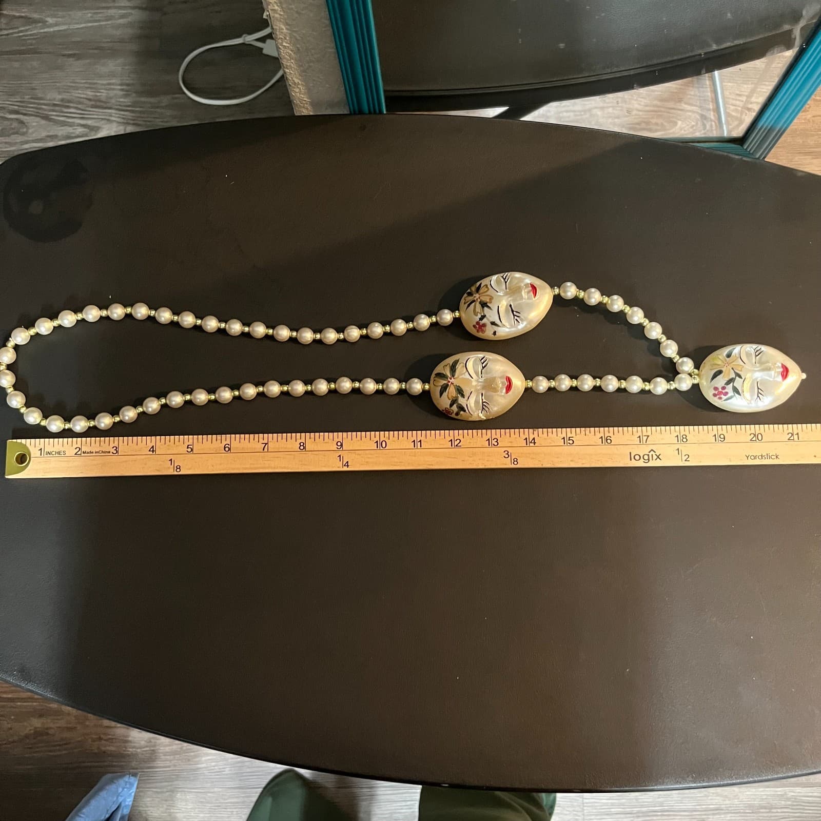 Vintage Theatrical Mother Of Pearls Avant-Garde Face Mask Statement Bib Necklace - Thumbnail 6