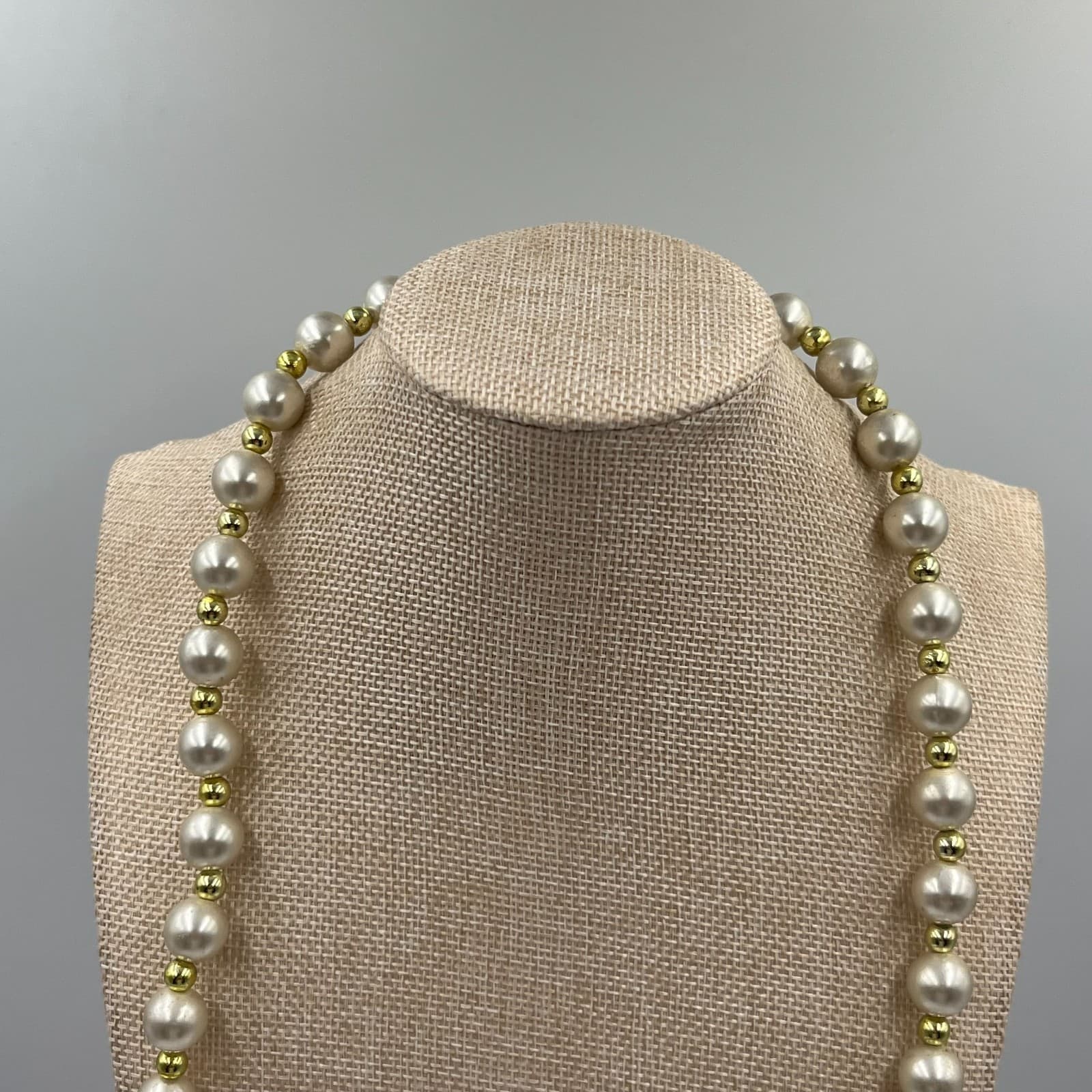 Vintage Theatrical Mother Of Pearls Avant-Garde Face Mask Statement Bib Necklace - Thumbnail 5