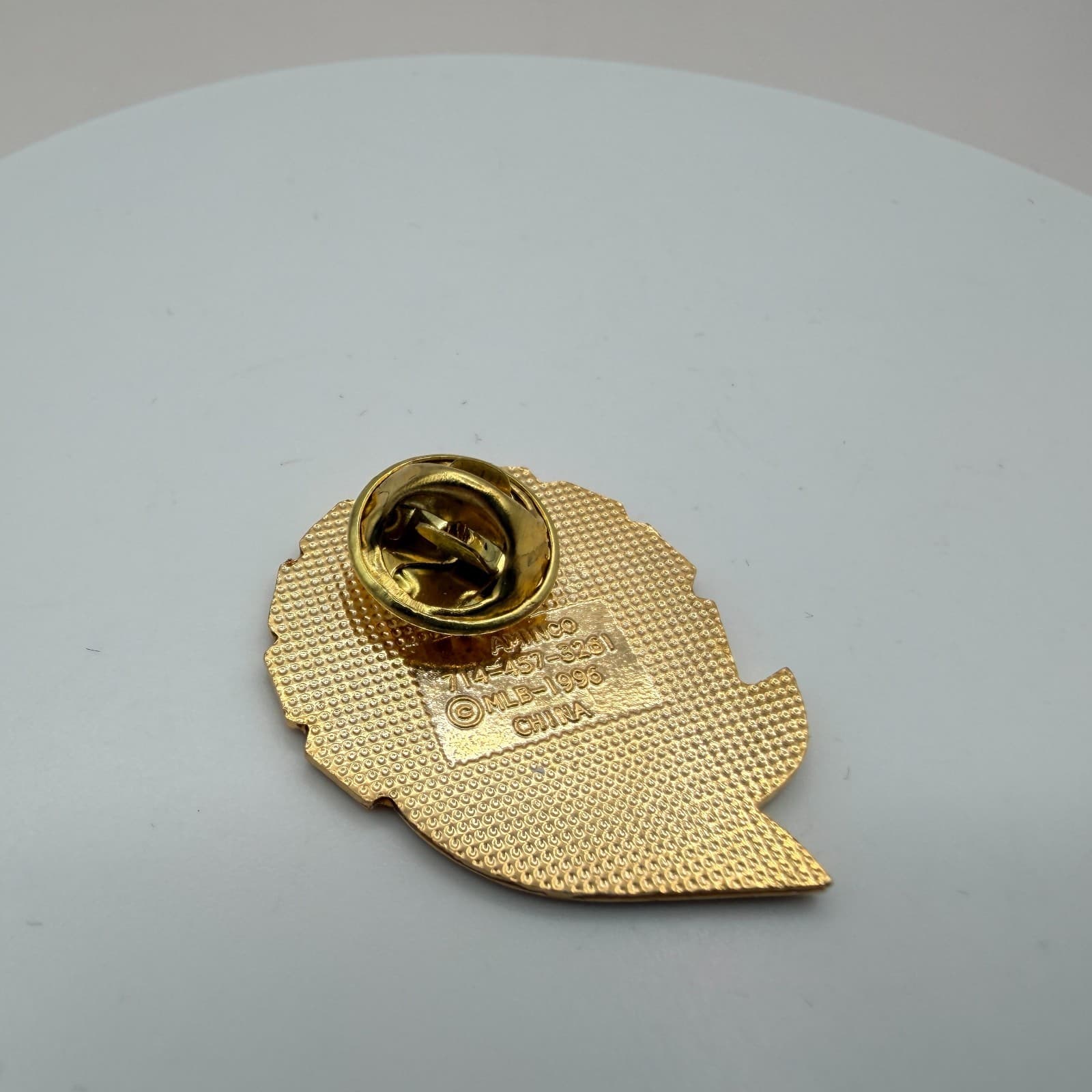 Vintage 1996 Aminco Toronto Blue Jays MLB Pin Gold Tone Enamel Fashion Jewelry - Thumbnail 5