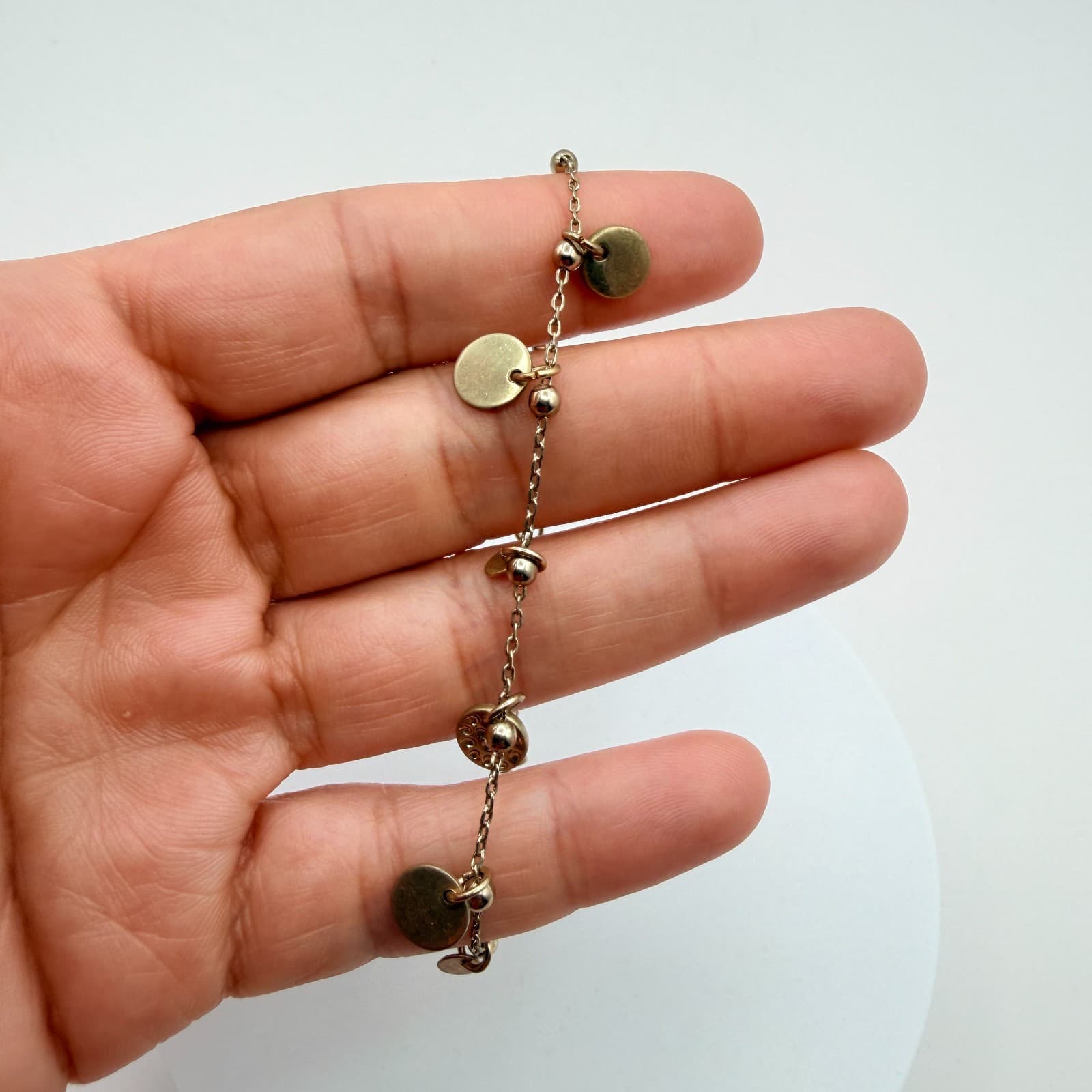 Vintage Y2K Gold Tone Textured Disc Charm Bracelet Adjustable Boho Style Jewelry - Thumbnail 2