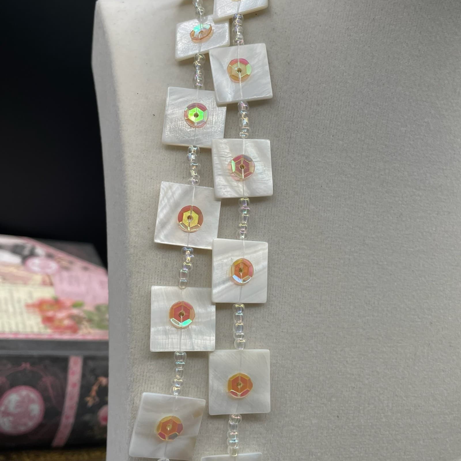 Contemporary White Mother-Of-Pearl Crystal Beaded Double Stranded Necklace - Thumbnail 4